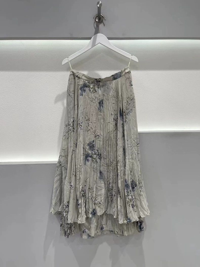 Celine Celine Silk Pleated Skirt Size US 38 / EU 54 - 2 Thumbnail