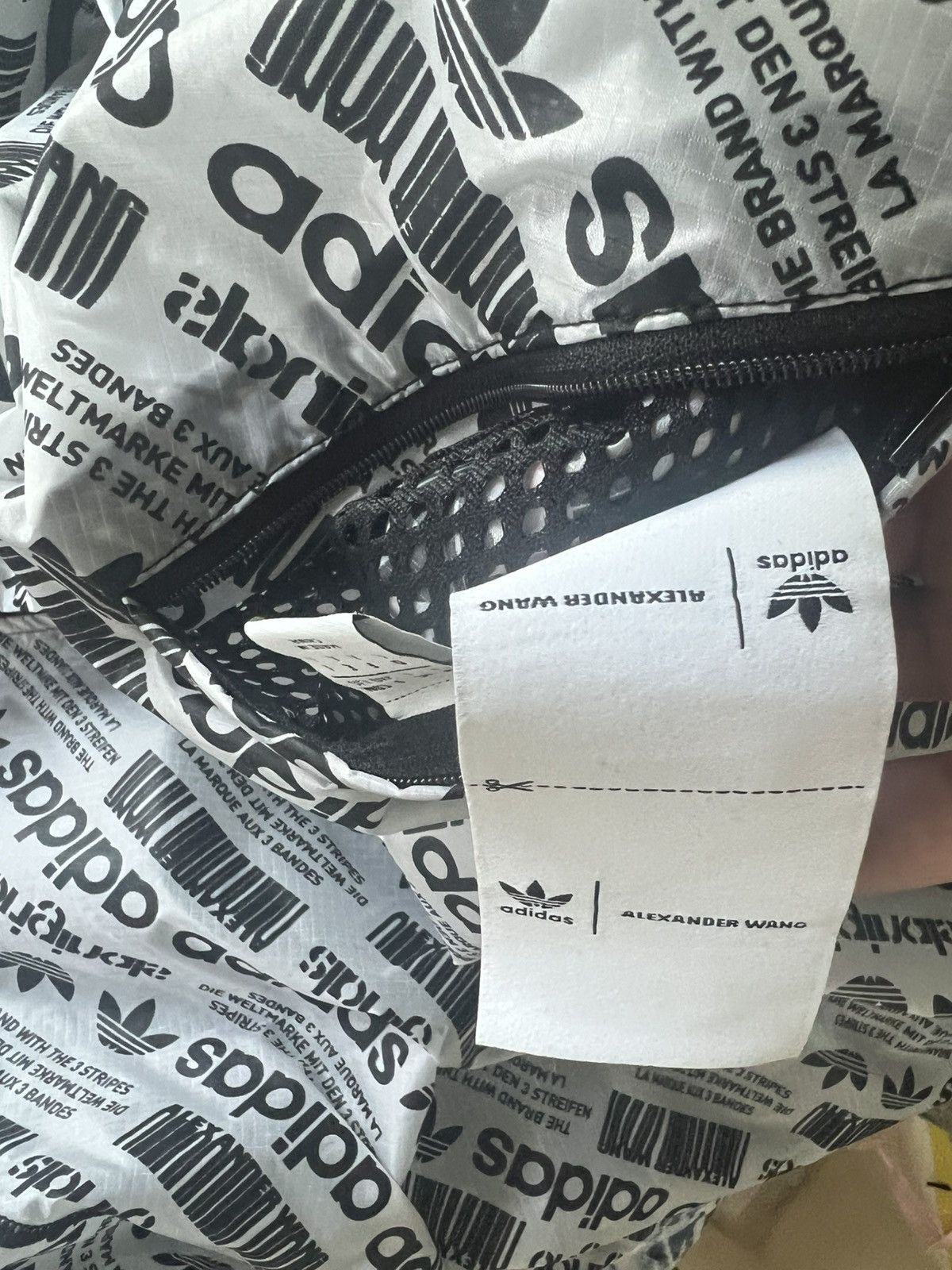 Alexander Wang Alexander wang x adidas windbreaker Size US L / EU 52-54 / 3 - 8 Thumbnail