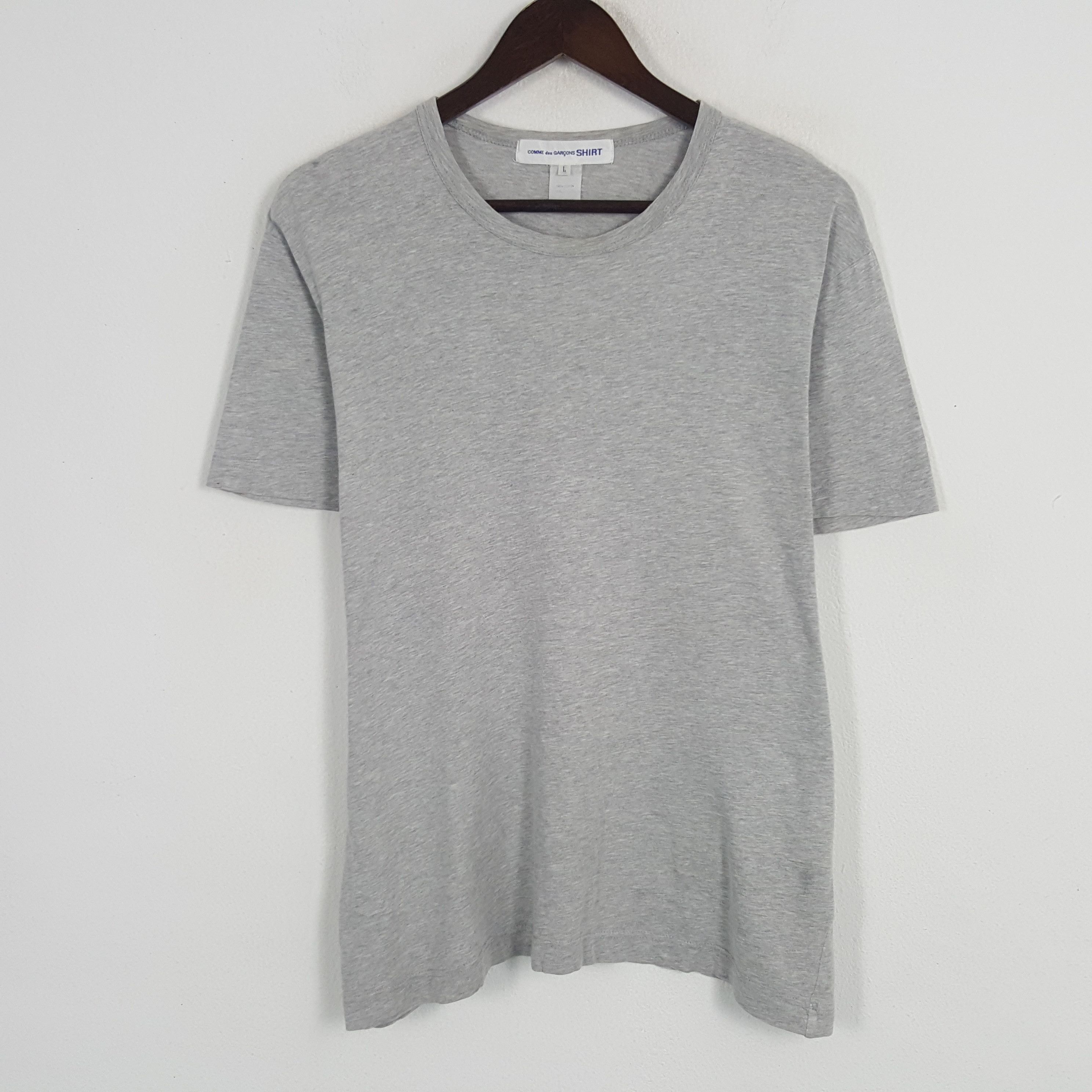 Vintage Comme Des Garcons SHIRT Japan T-shirt