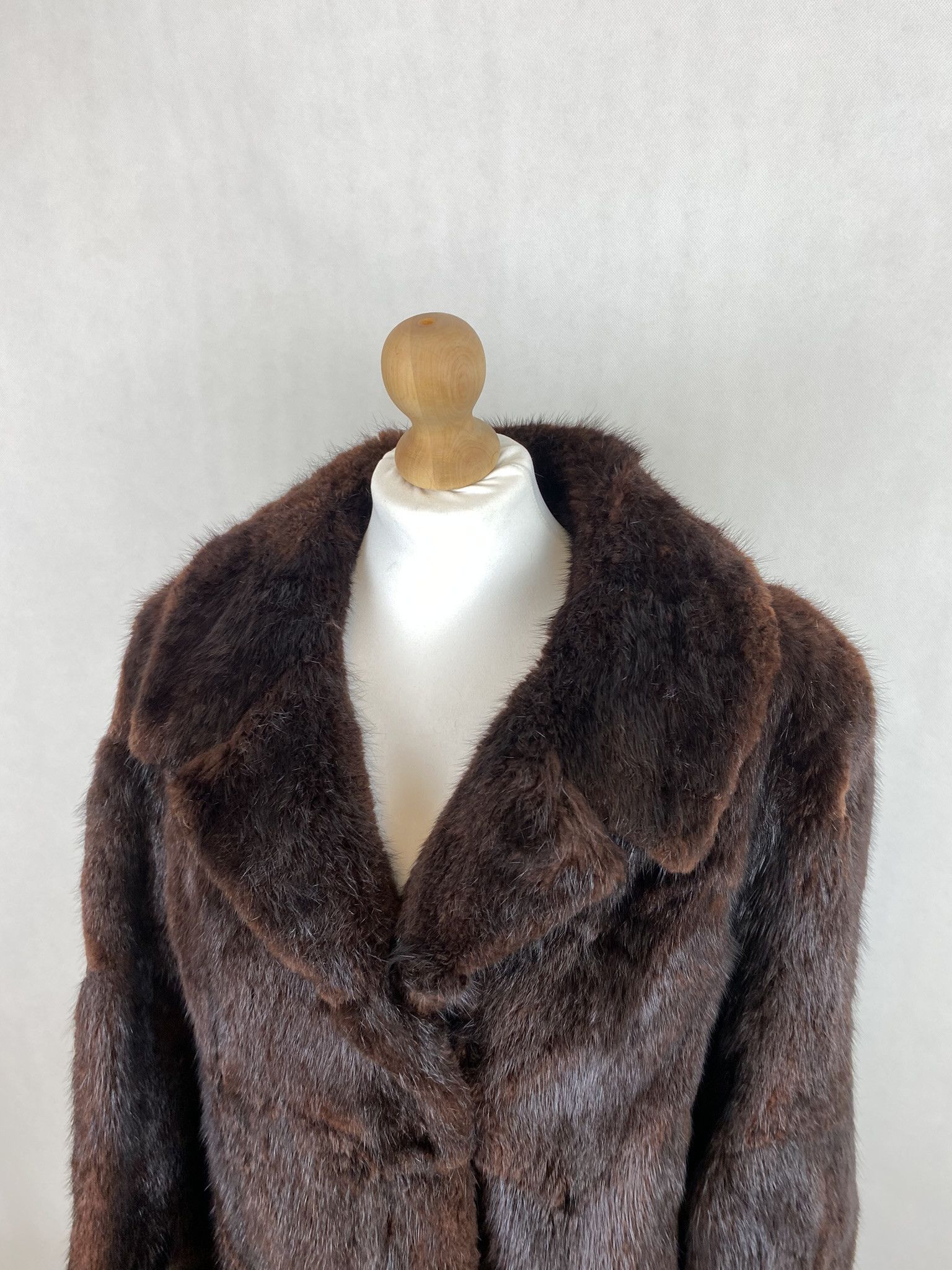 Vintage real fur coat heavy natural beautiful archive style heavy Size L / US 10 / IT 46 - 5 Thumbnail