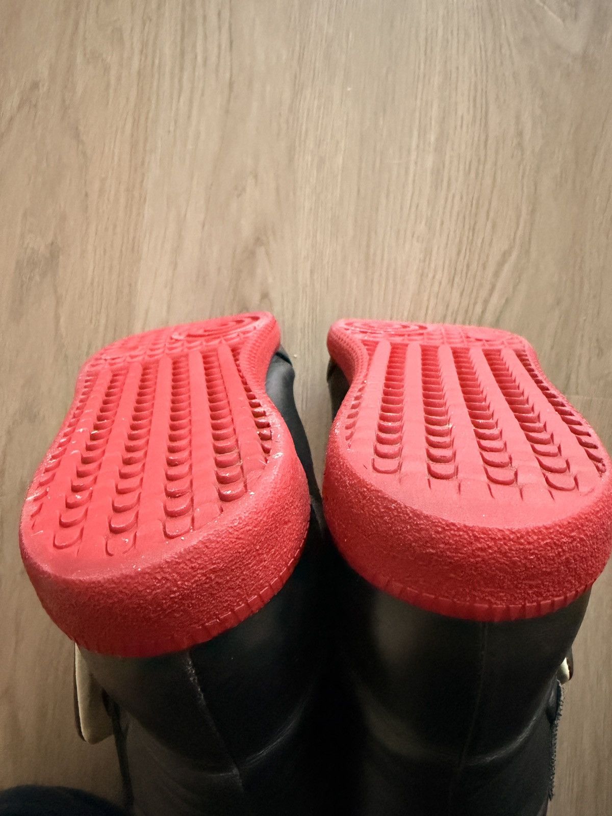 Maison Margiela Maison Margiela Future Black Red Size US 9 / EU 42 - 6 Thumbnail