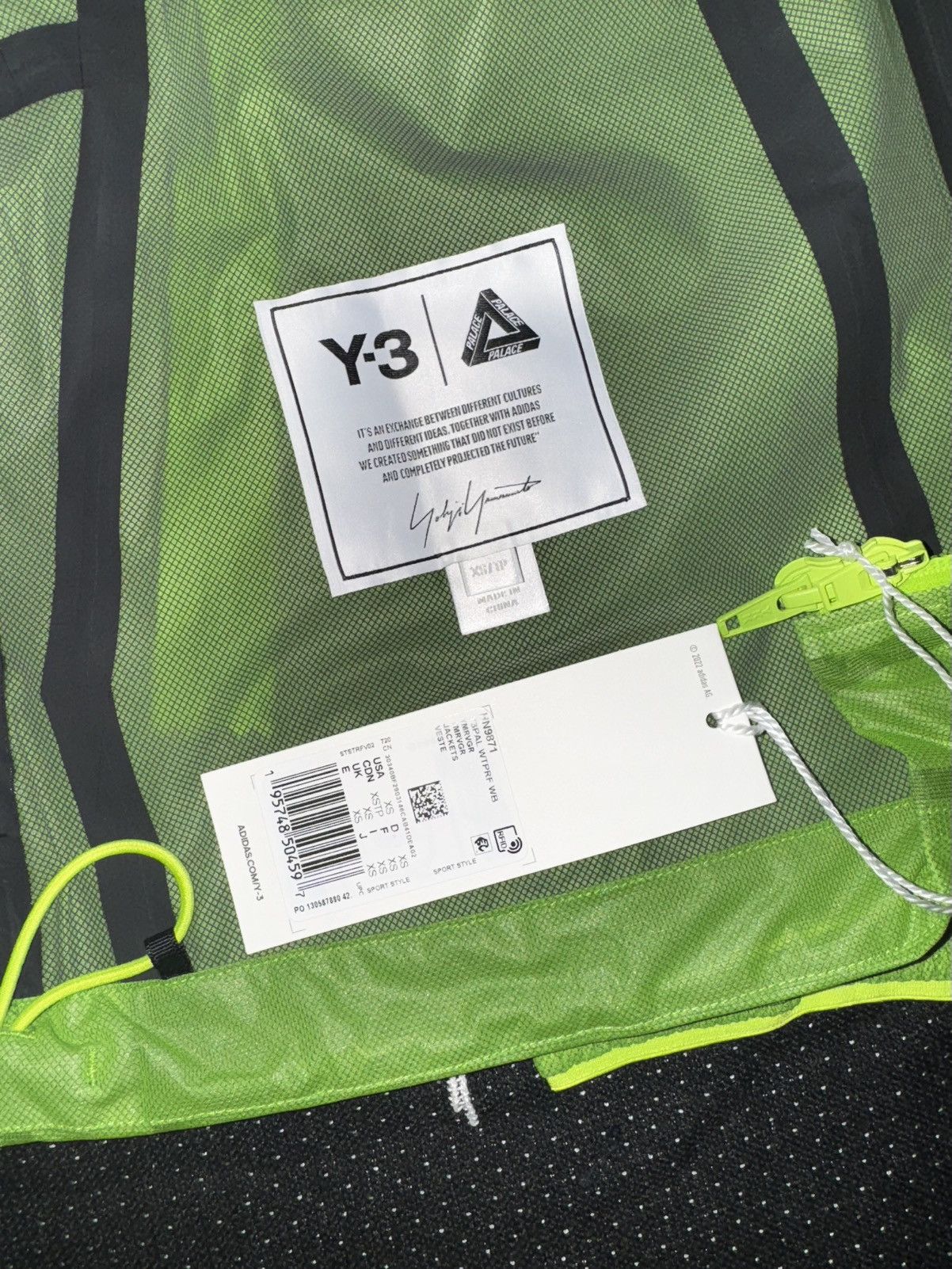 Palace × Y-3 × Yohji Yamamoto Palace x Y-3 Parka Waterproof Windbreaker XS (HN9871) Size US XS / EU 42 / 0 - 6 Thumbnail