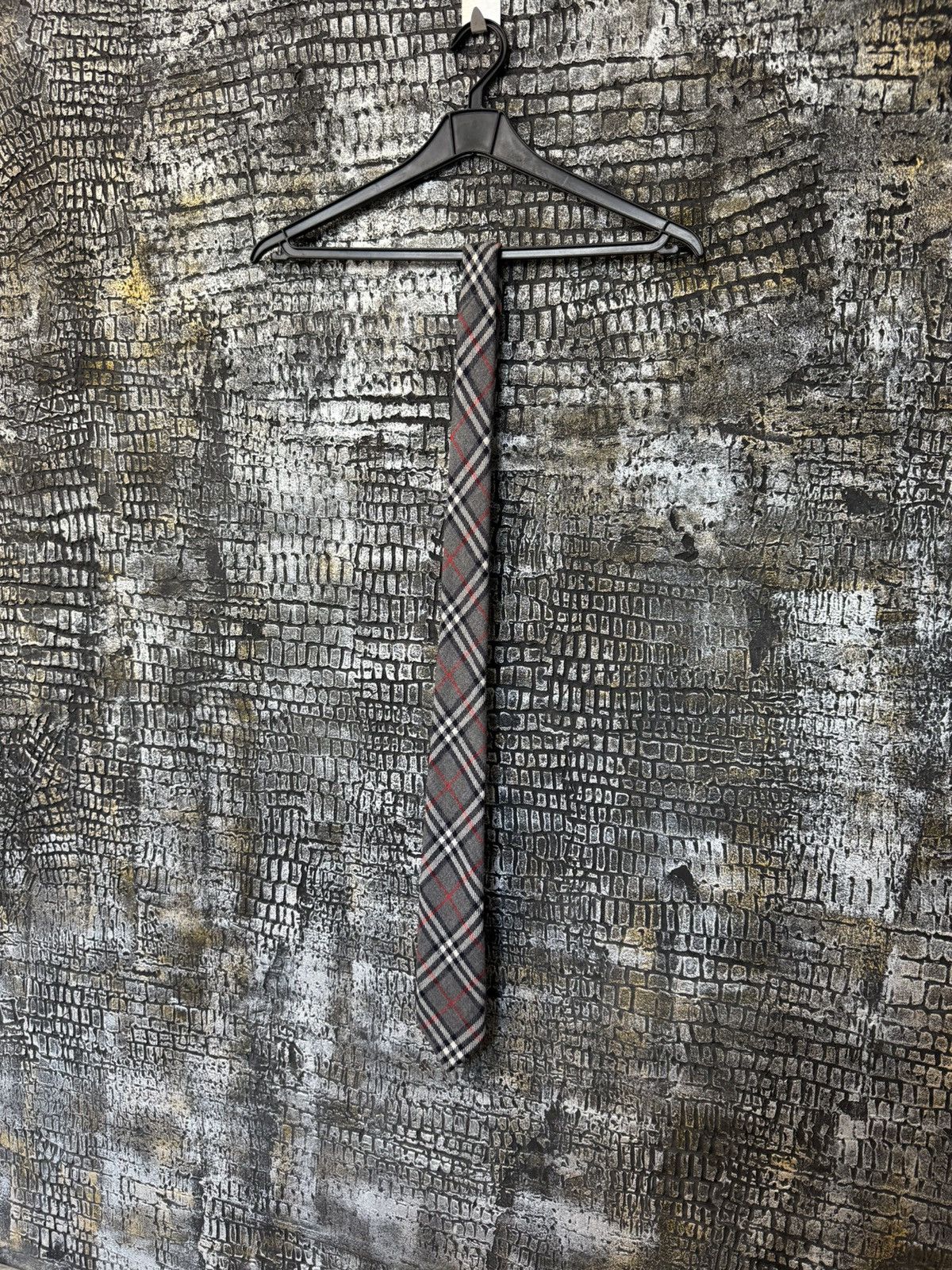 Burberry Burberry Vintage Neck Tie Grey/Red Nova check Pure wool Size ONE SIZE - 7 Thumbnail