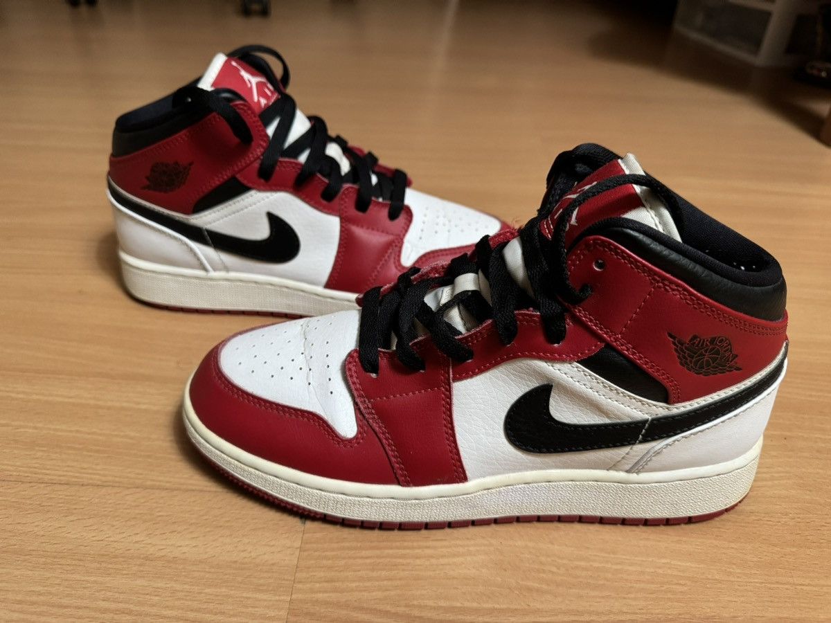 Jordan Brand Air Jordan 1 Mid Retro Size US 6 / EU 39 - 4 Thumbnail