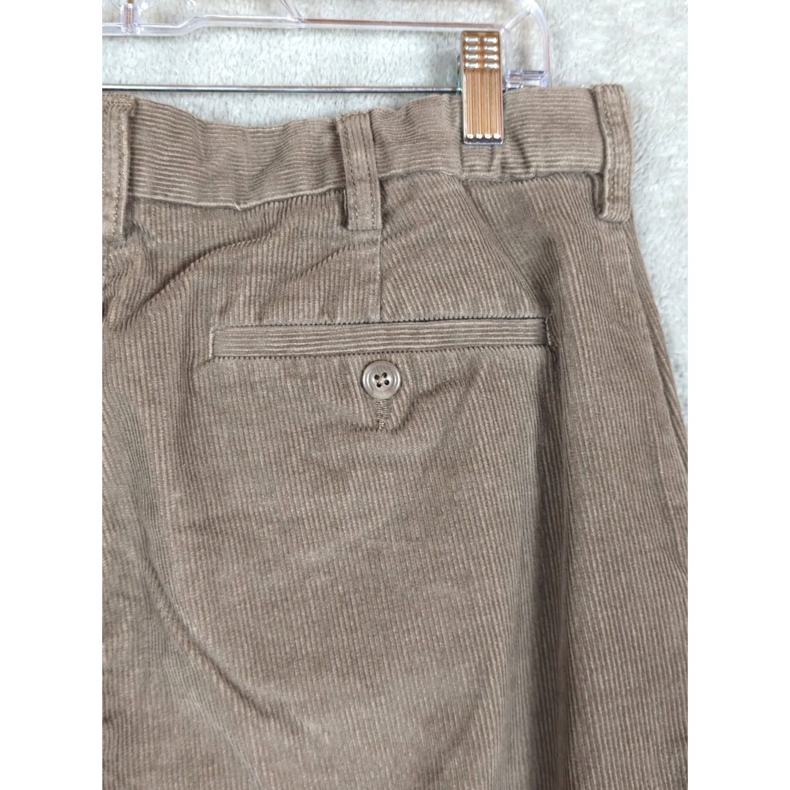 Croft & Barrow Croft & Barrow Corduroy Pants Mens 32x30 Brown Flat Front Flex Waist Classic Straight Leg Cotton NWOT Regular Rise Brown Charcoal? Size US 32 / EU 48 - 5 Thumbnail