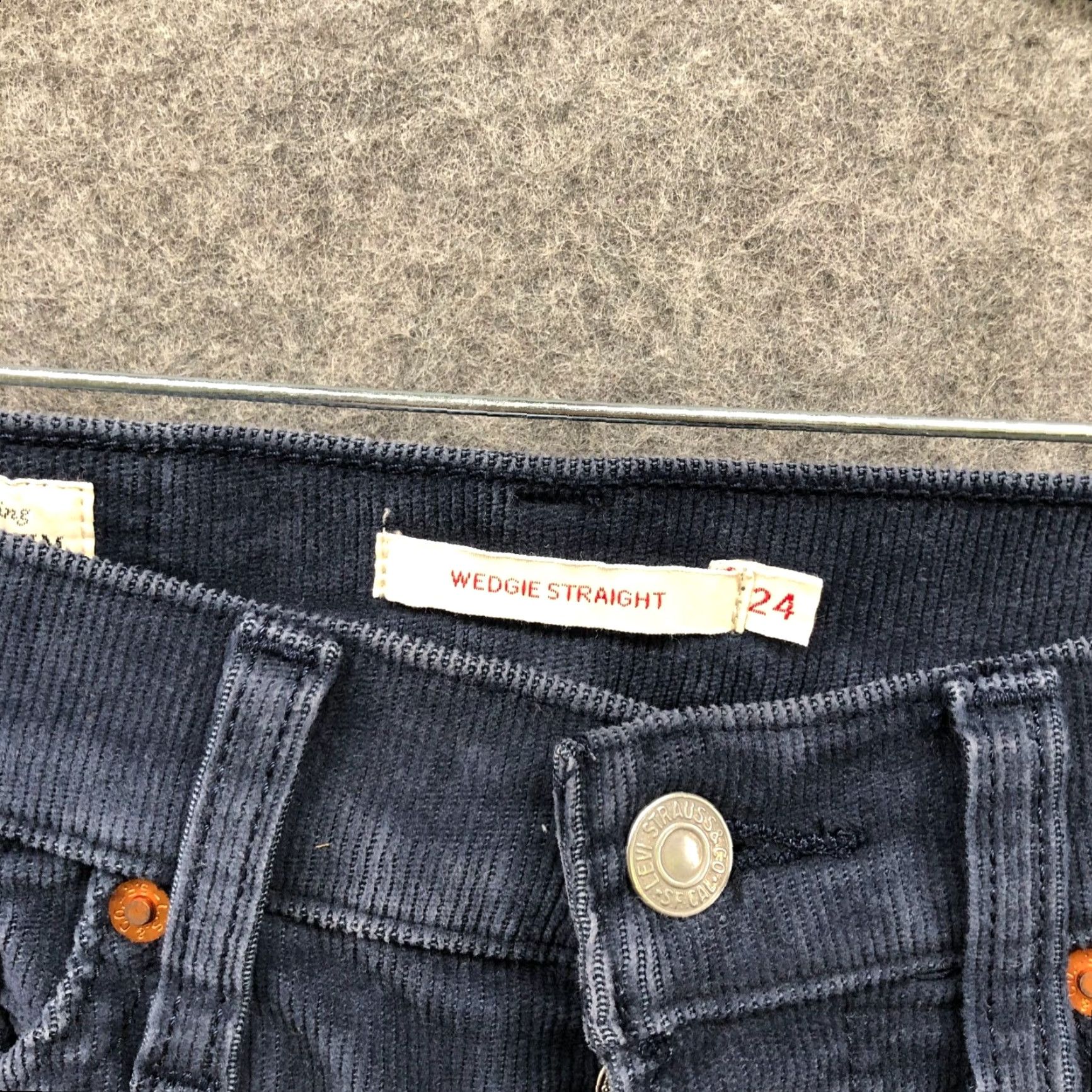 Levi's Levi's Wedgie Straight Corduroy Jeans Womens 24 Blue Button Fly 5 Pocket Jeans Size 42" / US 20 - 6 Thumbnail