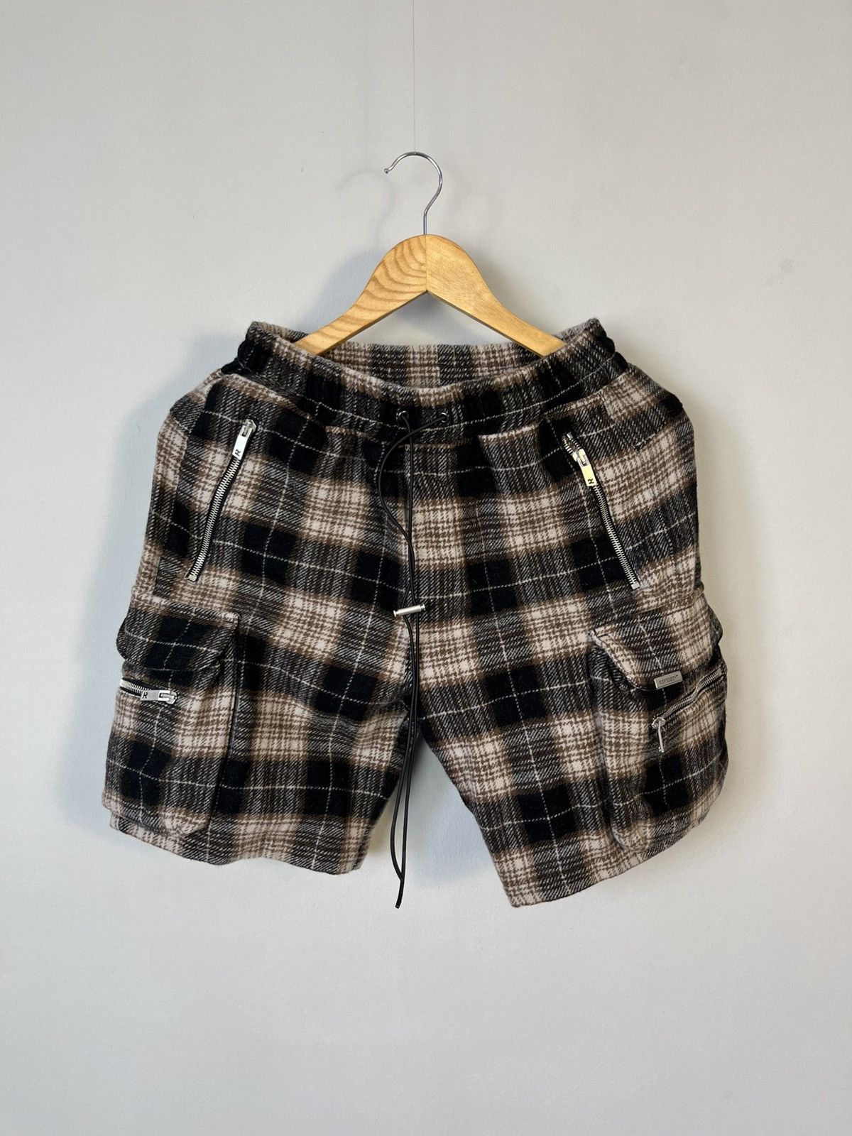 Represent Clo. Represent Clo. Wool Hype Style Plaid Cargo Shorts Size US 30 / EU 46 - 1 Thumbnail