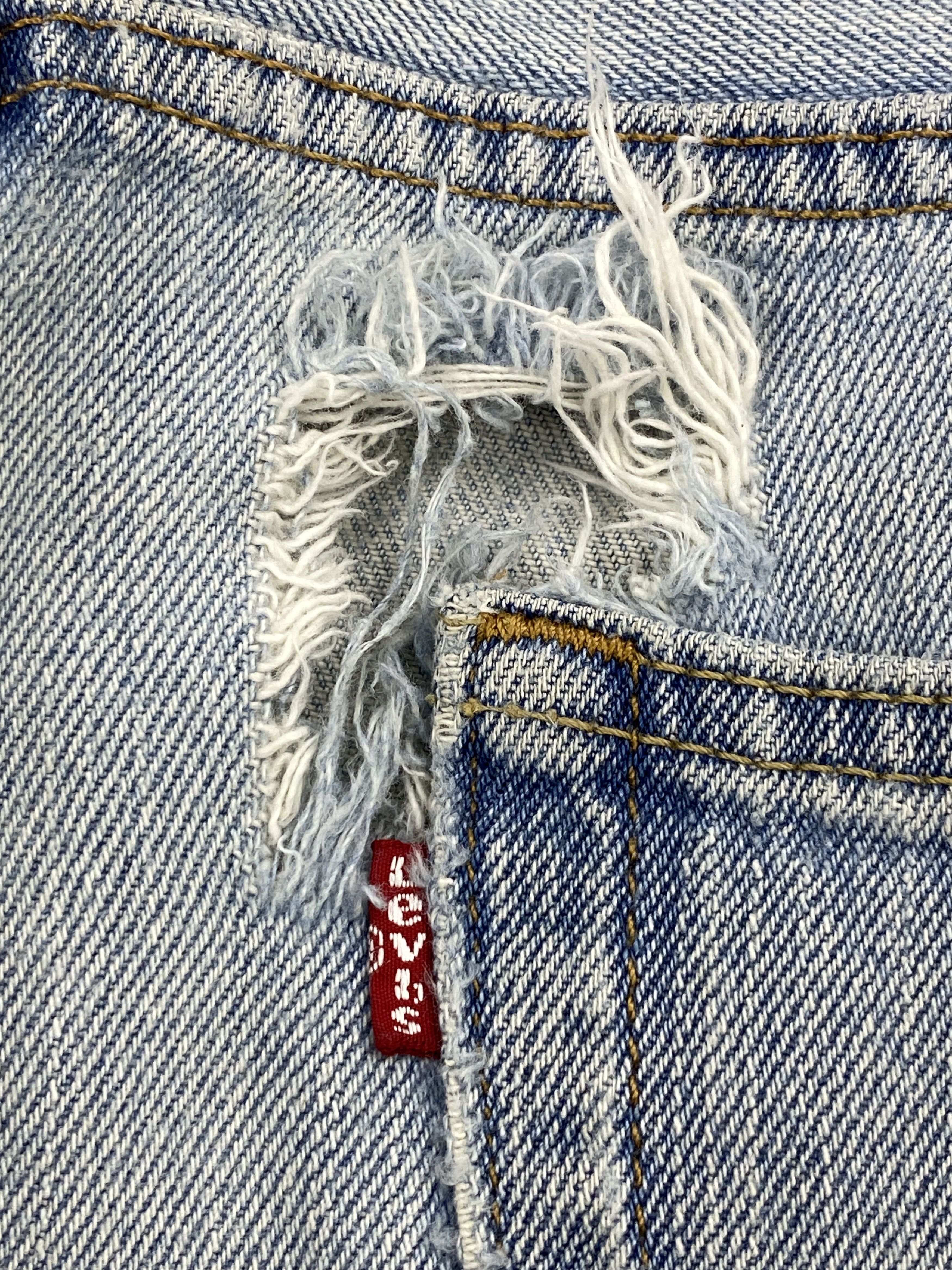 Levi's × Vintage Light Blue Washed Vintage Levi's 505 Jeans Size US 38 / EU 54 - 6 Thumbnail