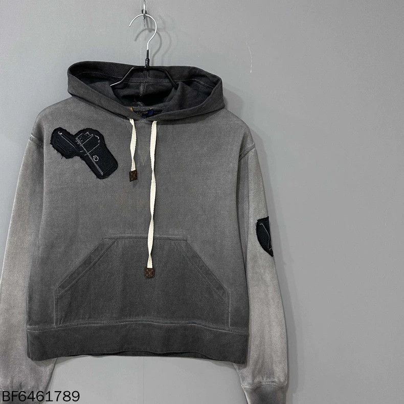 Louis Vuitton Louis Vuitton Washed Old Tie-Dye Badge Hoodie Size US XS / EU 42 / 0 - 4 Thumbnail