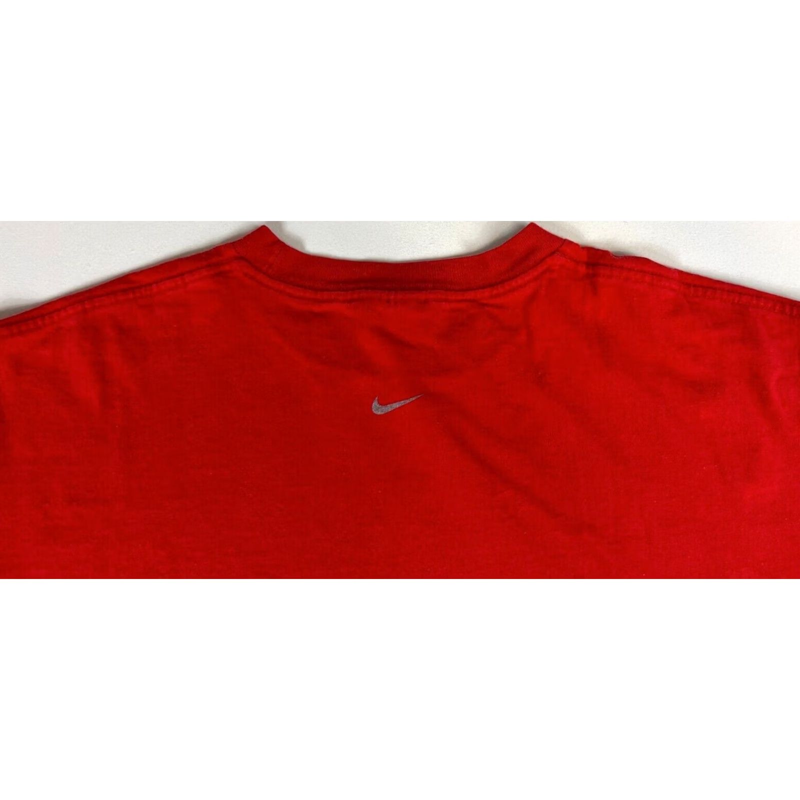 Nike VINTAGE Nike T-Shirt Mens Size L Red Cotton Made in USA 2000s Crew Neck Short Sleeve Size US L / EU 52-54 / 3 - 4 Thumbnail