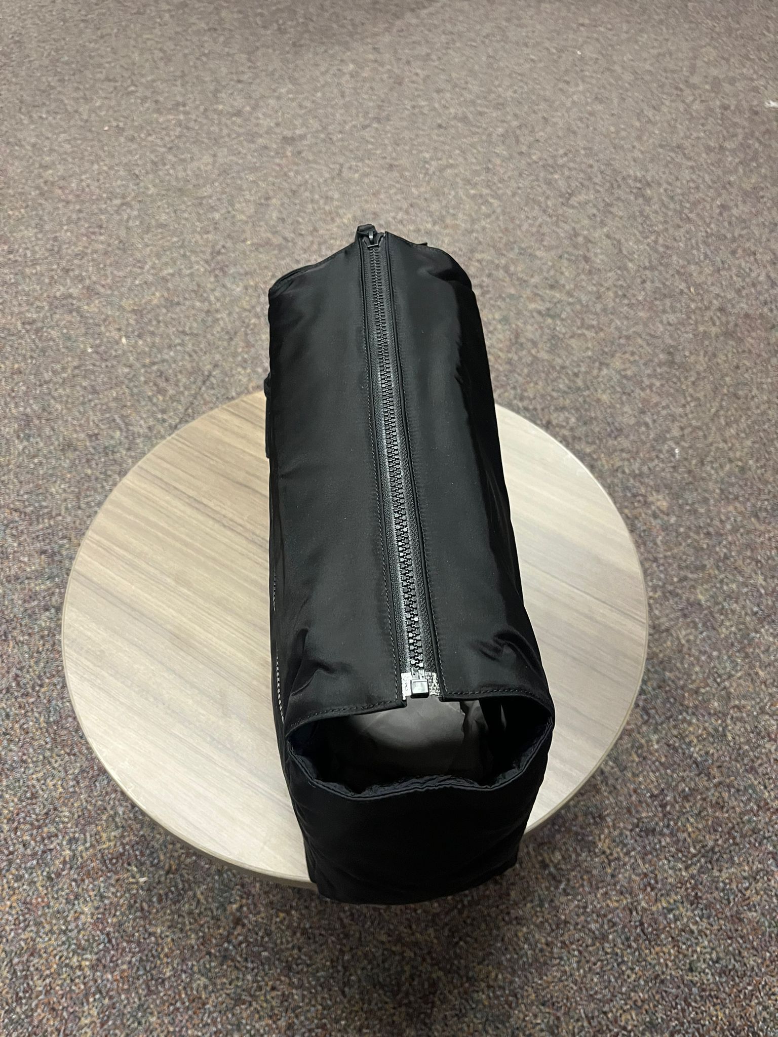 Pouch Bag in Black