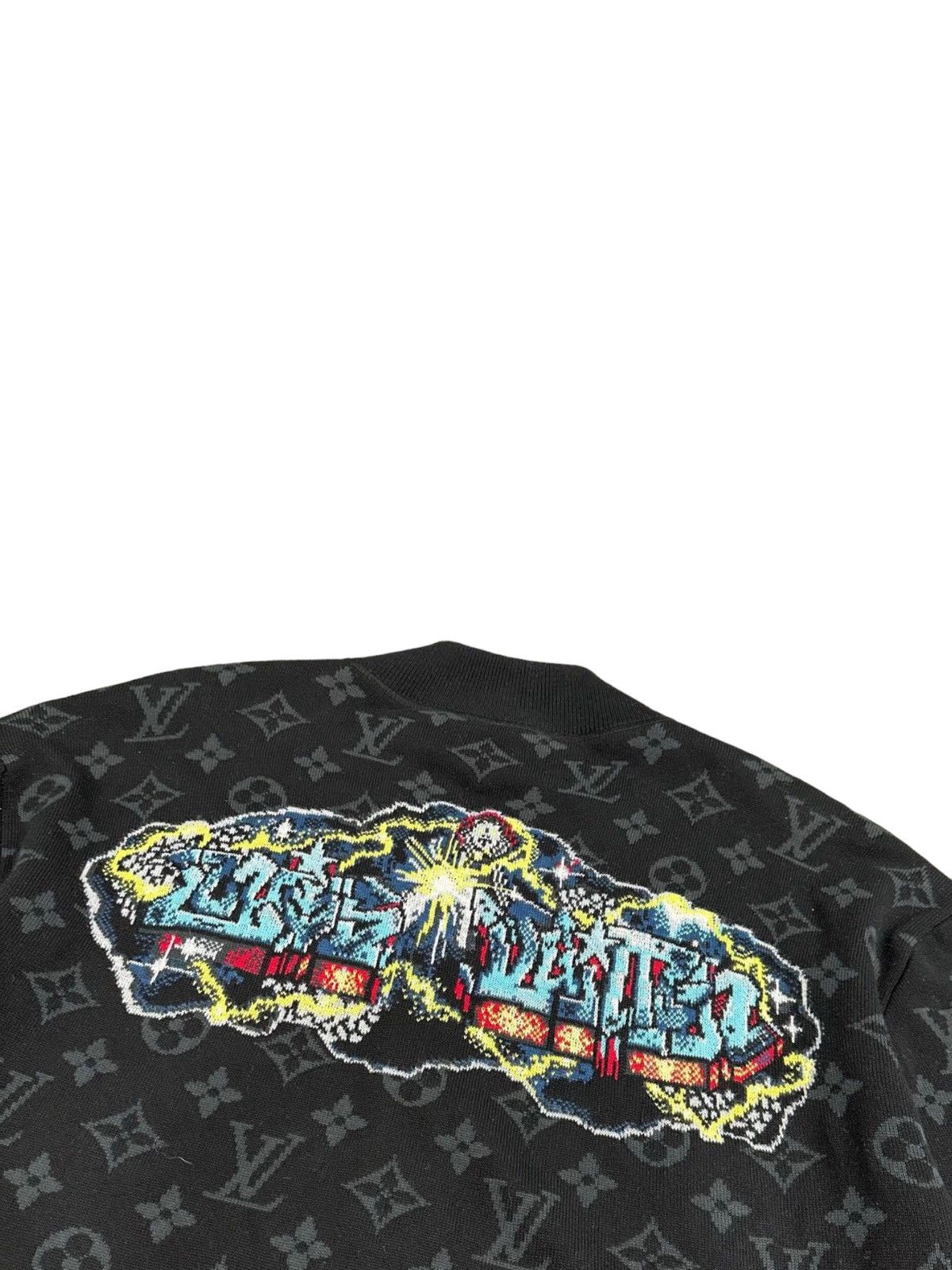 Louis Vuitton LOUIS VUITTON XL Graffiti Monogram Zipup Long Sleeve Jacket Size US XL / EU 56 / 4 - 4 Thumbnail