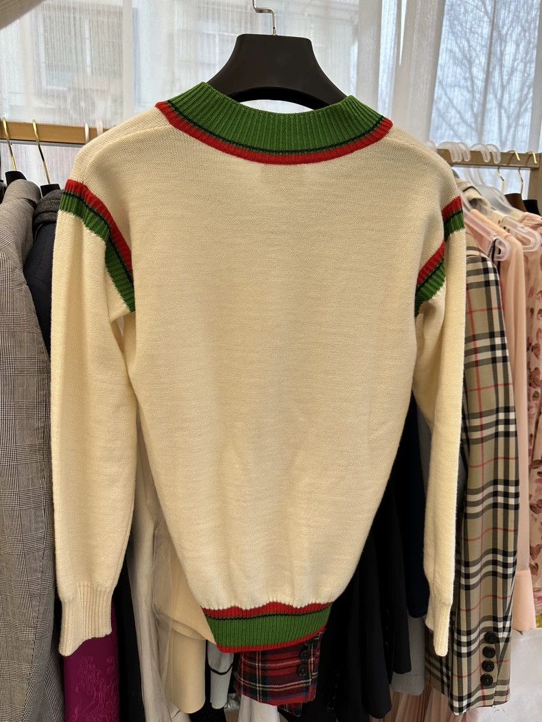 Gucci Gucci Size 10 V-neck sweater 2503-Nextarrow Size US XS / EU 42 / 0 - 2 Thumbnail