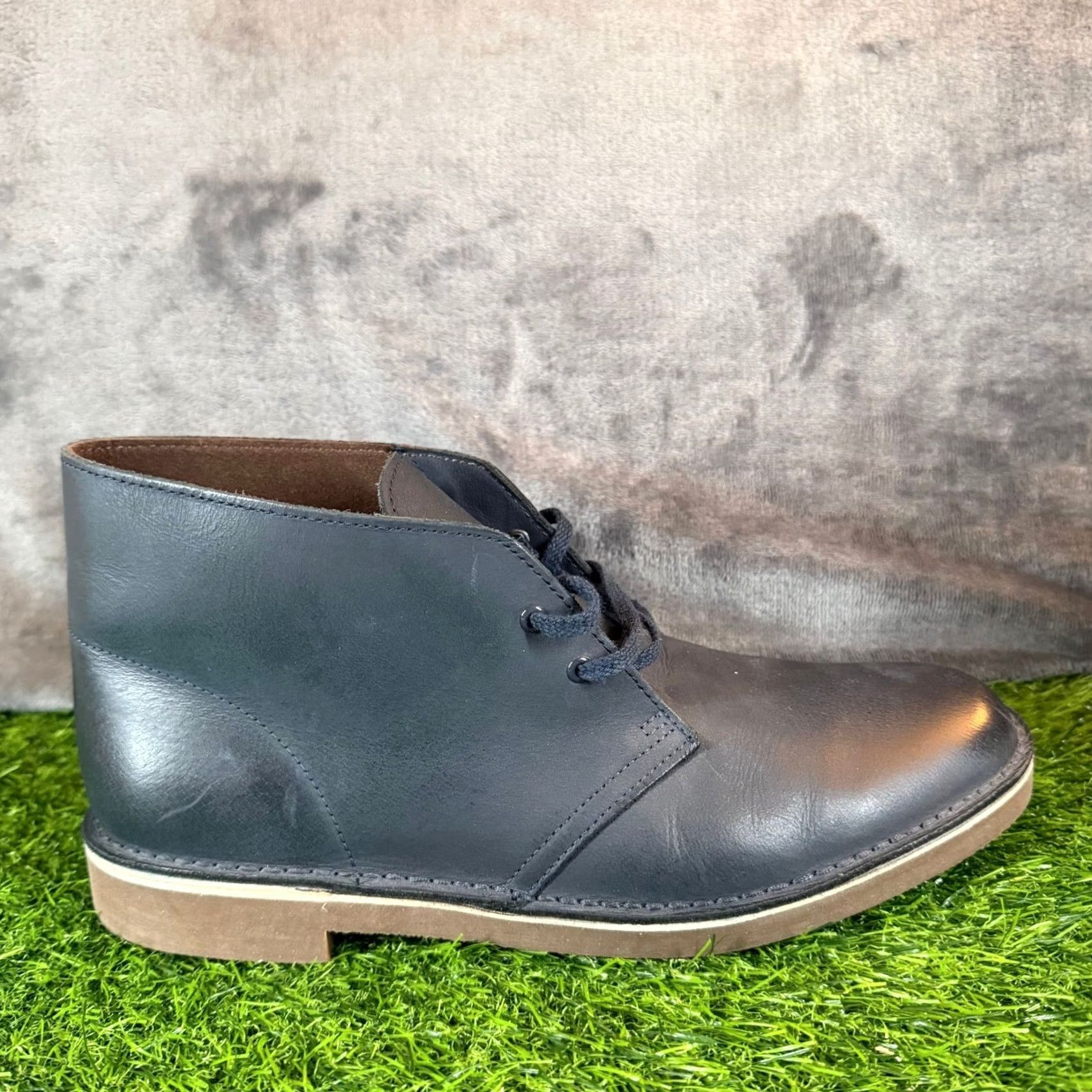 Clarks Clarks Desert Boots Mens 9.5 Navy Blue Leather Chukka Boots 261123167085 Size US 9 / EU 42 - 2 Thumbnail