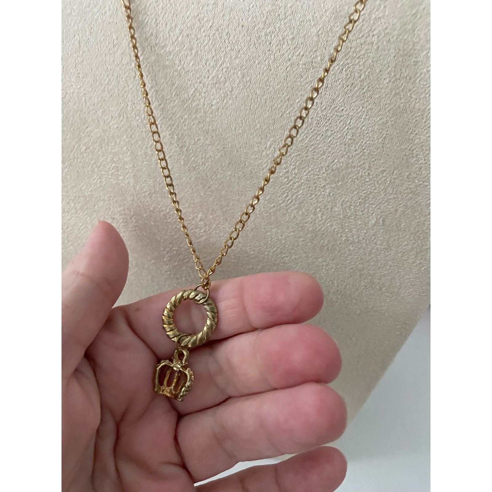 Other crown pendant necklace gold tone Size ONE SIZE - 3 Thumbnail