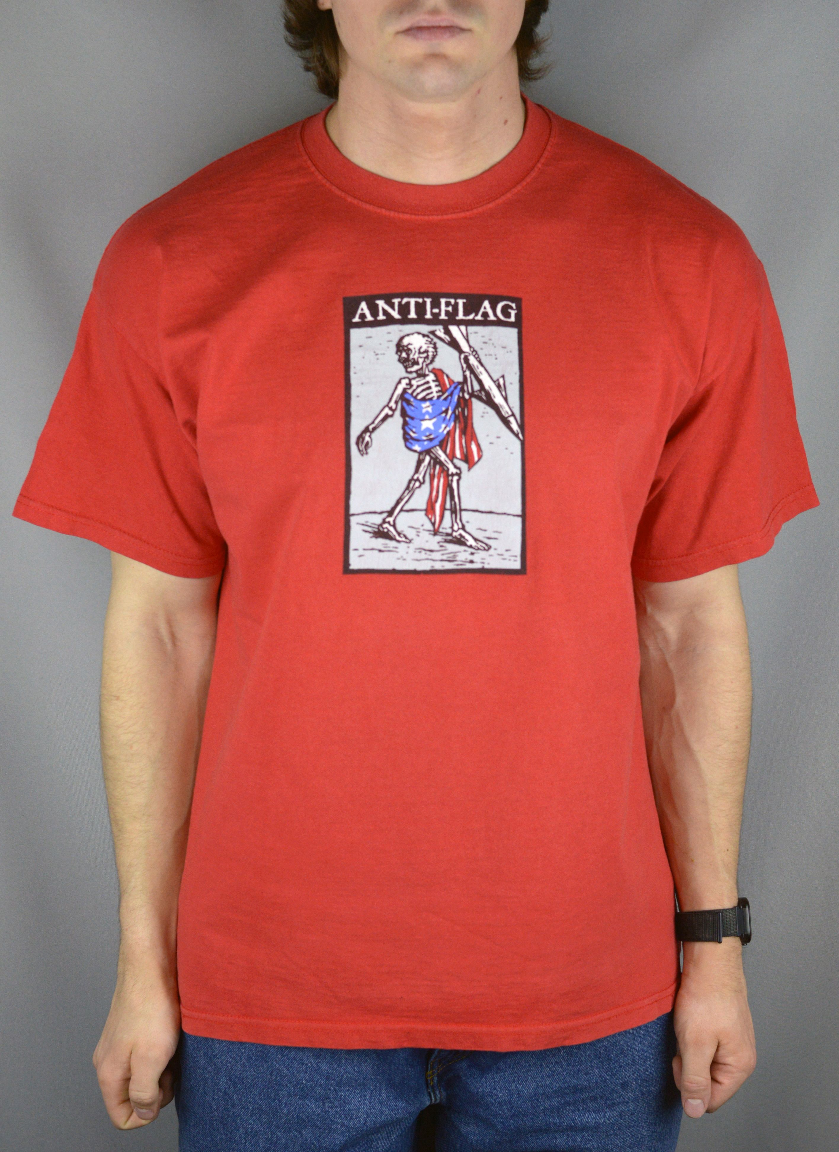 Vintage Vintage Anti Flag early 00s t shirt Size US XL / EU 56 / 4 - 1 Thumbnail