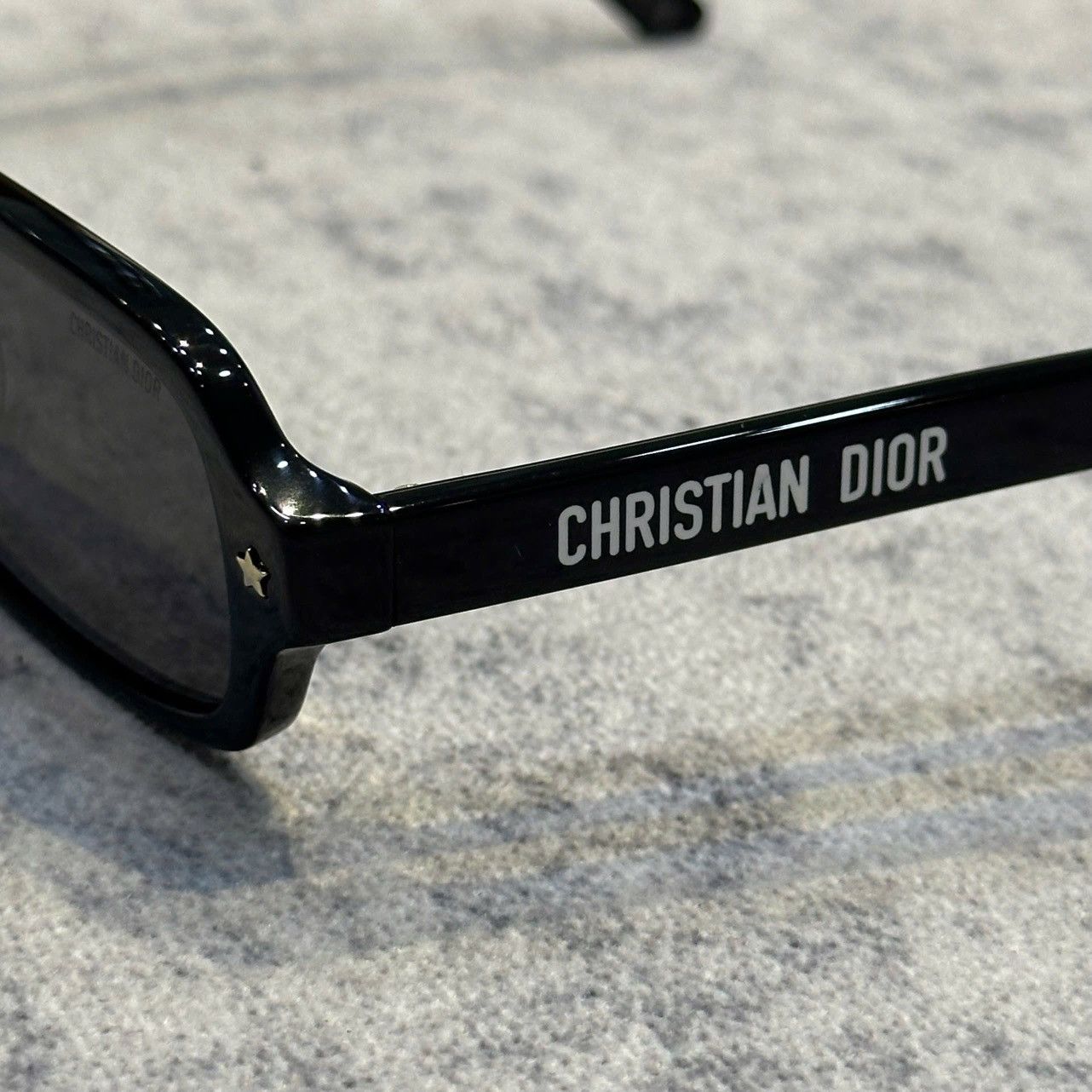 Dior DIOR DIORPACIFIC S3I 10A0 Sunglasses Size ONE SIZE - 2 Thumbnail