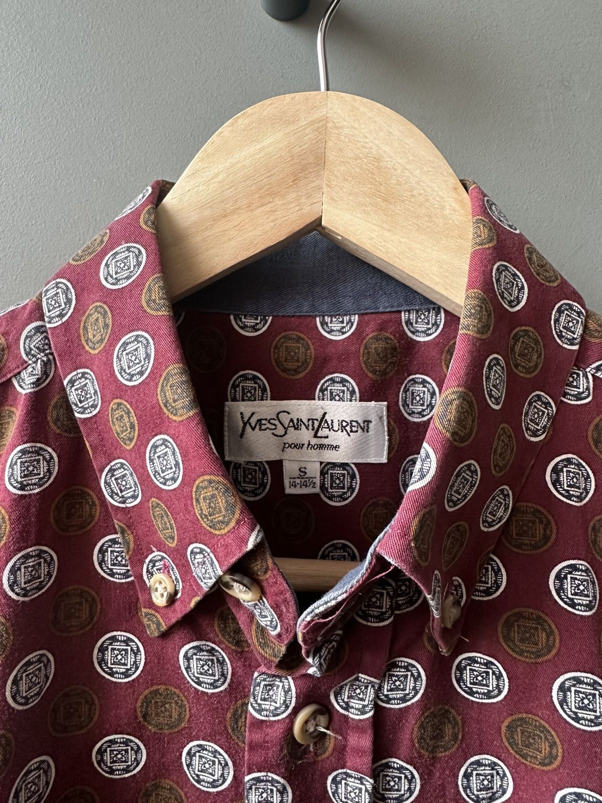 Yves Saint Laurent Vintage Yves Saint Laurent YSL Logo Pocket Abstract Shirt Size US M / EU 48-50 / 2 - 3 Thumbnail