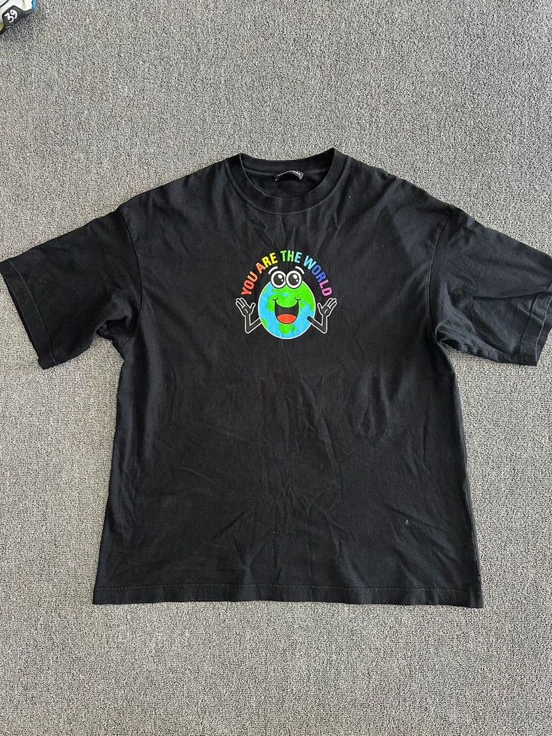 Balenciaga Balenciaga Black earth short sleeve Size US S / EU 44-46 / 1 - 1 Thumbnail