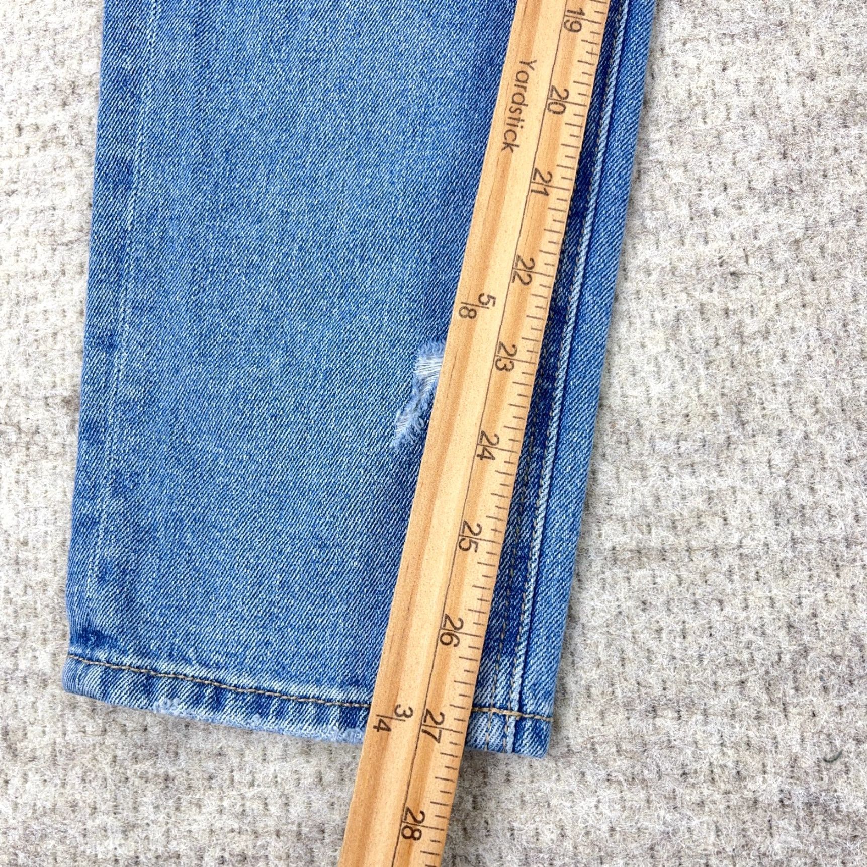 American Eagle Outfitters VINTAGE American Eagle Jeans Women 6 Mom Jean High Waist Ripped Distressed Baggy N Size 28" / US 6 / IT 42 - 7 Thumbnail