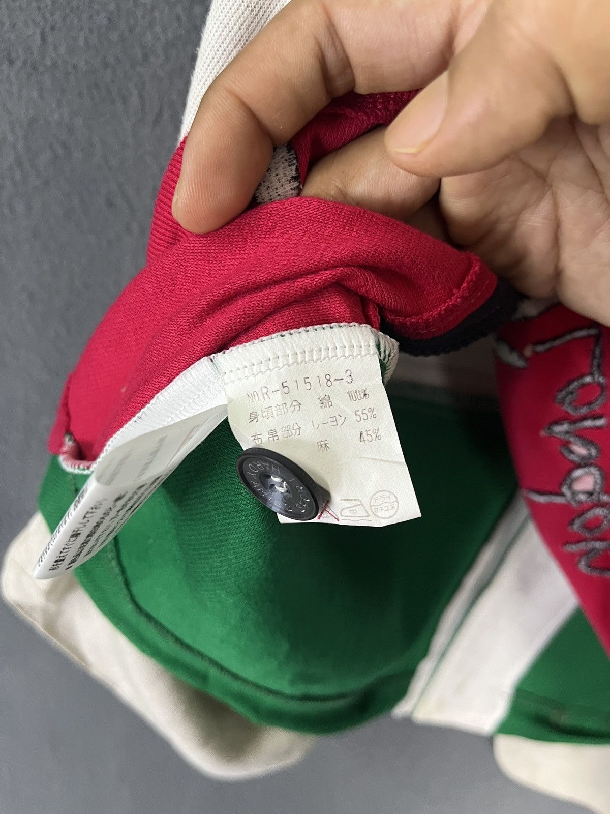 Hardy Amies × Vintage Hardy Amies Sport London Made in Japan Embroidery Vest Size US M / EU 48-50 / 2 - 11 Thumbnail