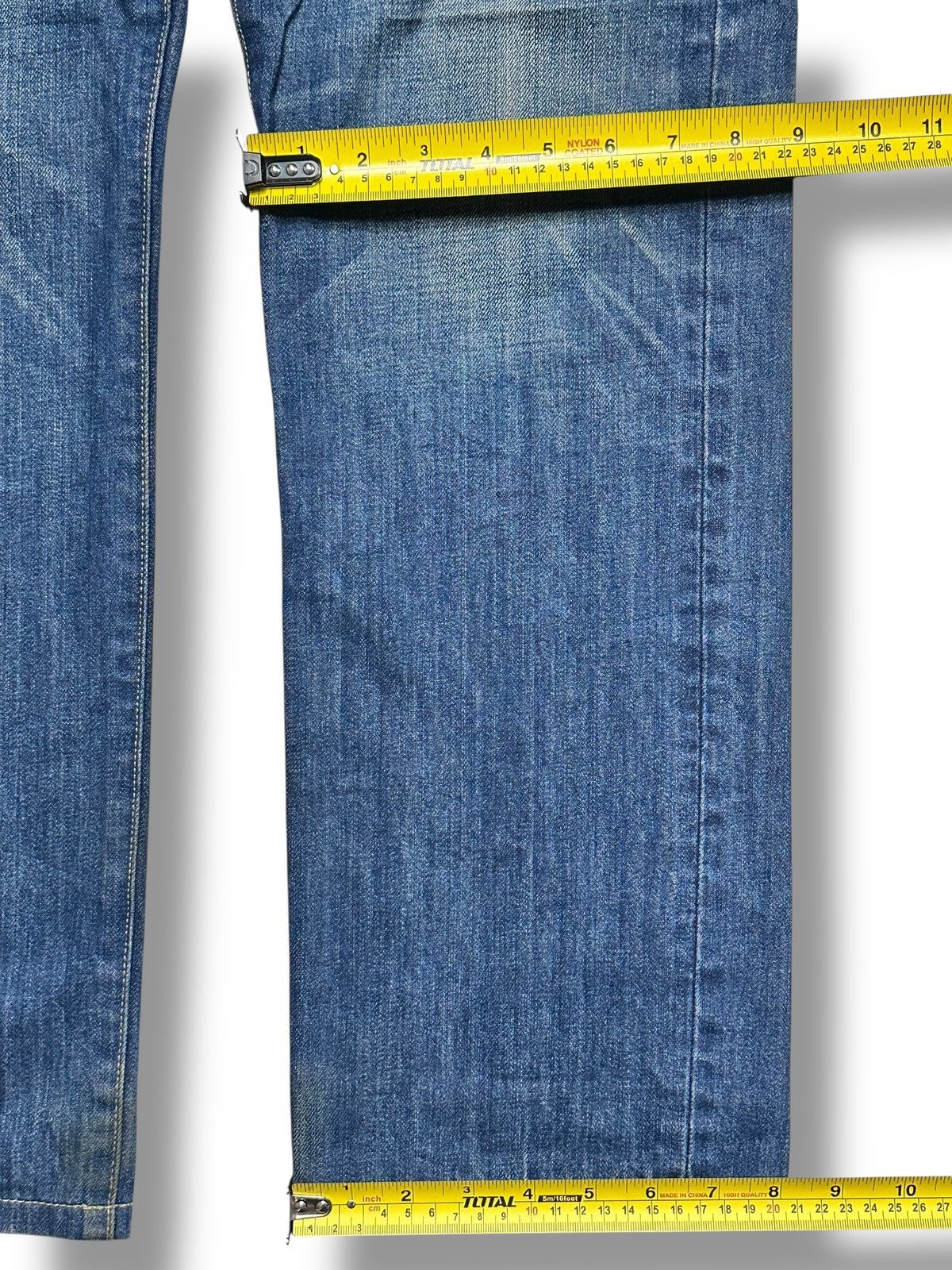 Uniqlo Uniqlo Regular Fit Denim Light fading and Wear Looks Size US 34 / EU 50 - 16 Thumbnail
