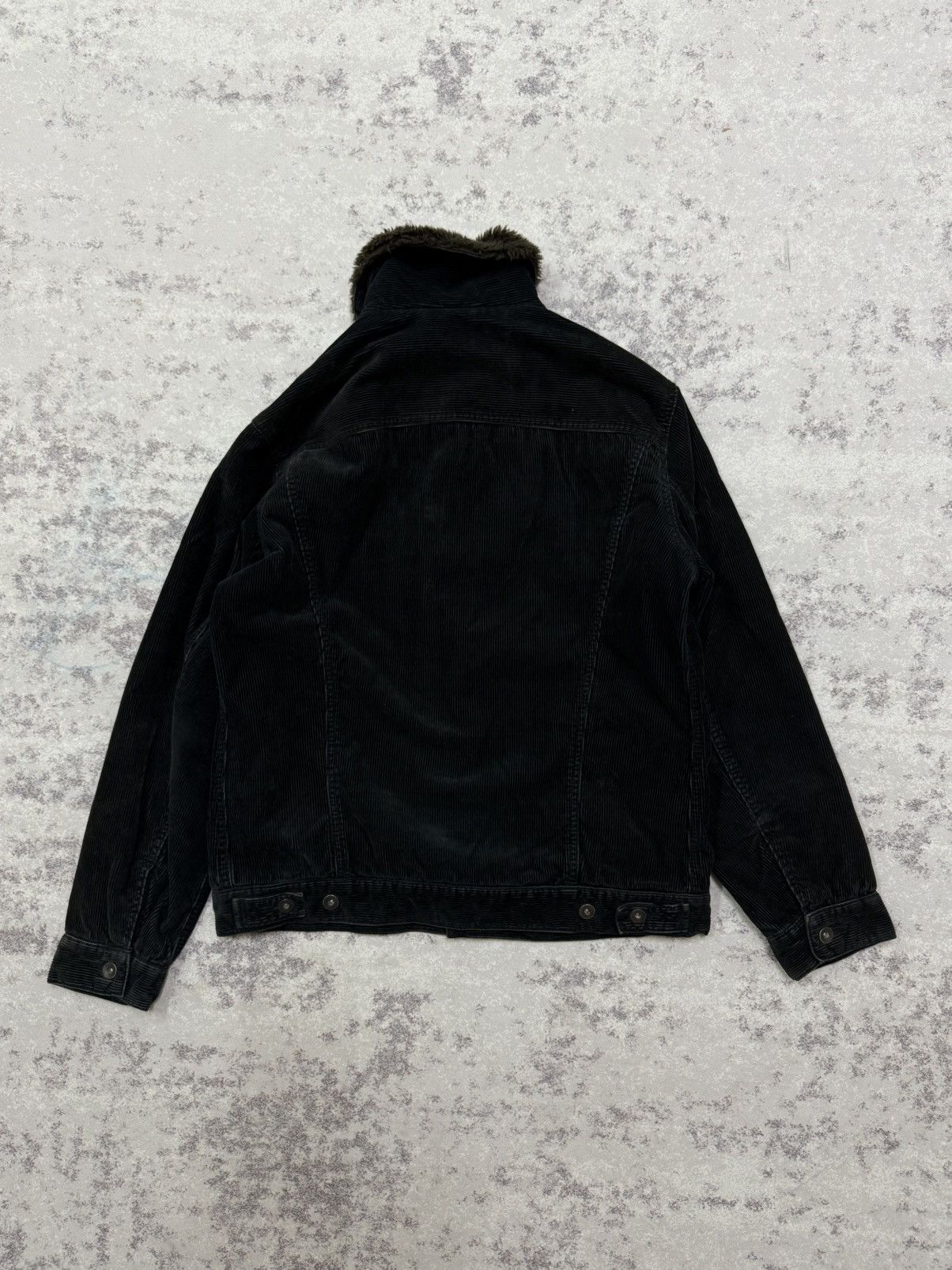 UNIQLO FAUX FUR DONUT BUTTON CUDROY JACKET