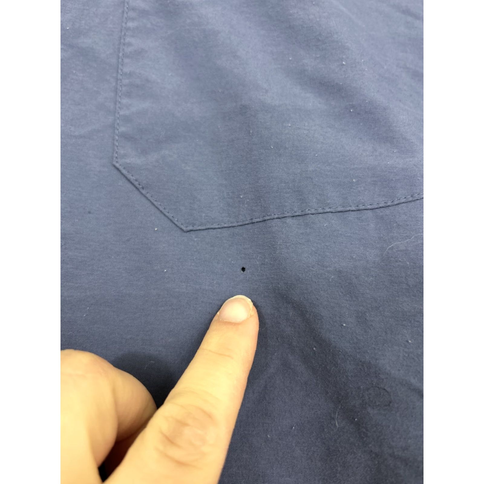Mountain Hardwear VINTAGE Mountain Hardwear Shirt Button-Up Short Sleeve Mens L Blue Nylon Pin Hole Size US L / EU 52-54 / 3 - 6 Thumbnail