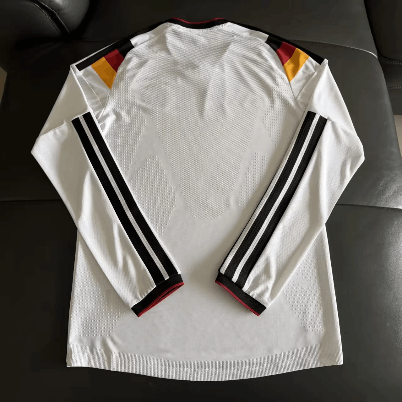 Other 2026 Germany Jersey World Cup Home Longsleeve L Size US L / EU 52-54 / 3 - 2 Thumbnail