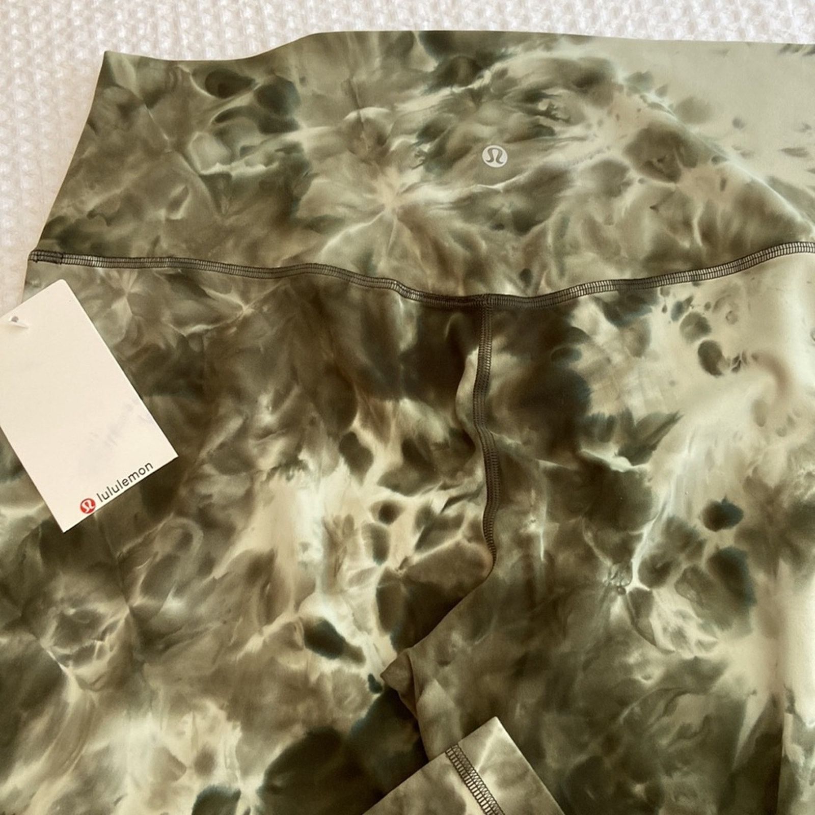 Lululemon LULULEMON Align HR Pant 18 28” Diamond Dye Light Sage Green Size 40" / US 18 - 11 Thumbnail