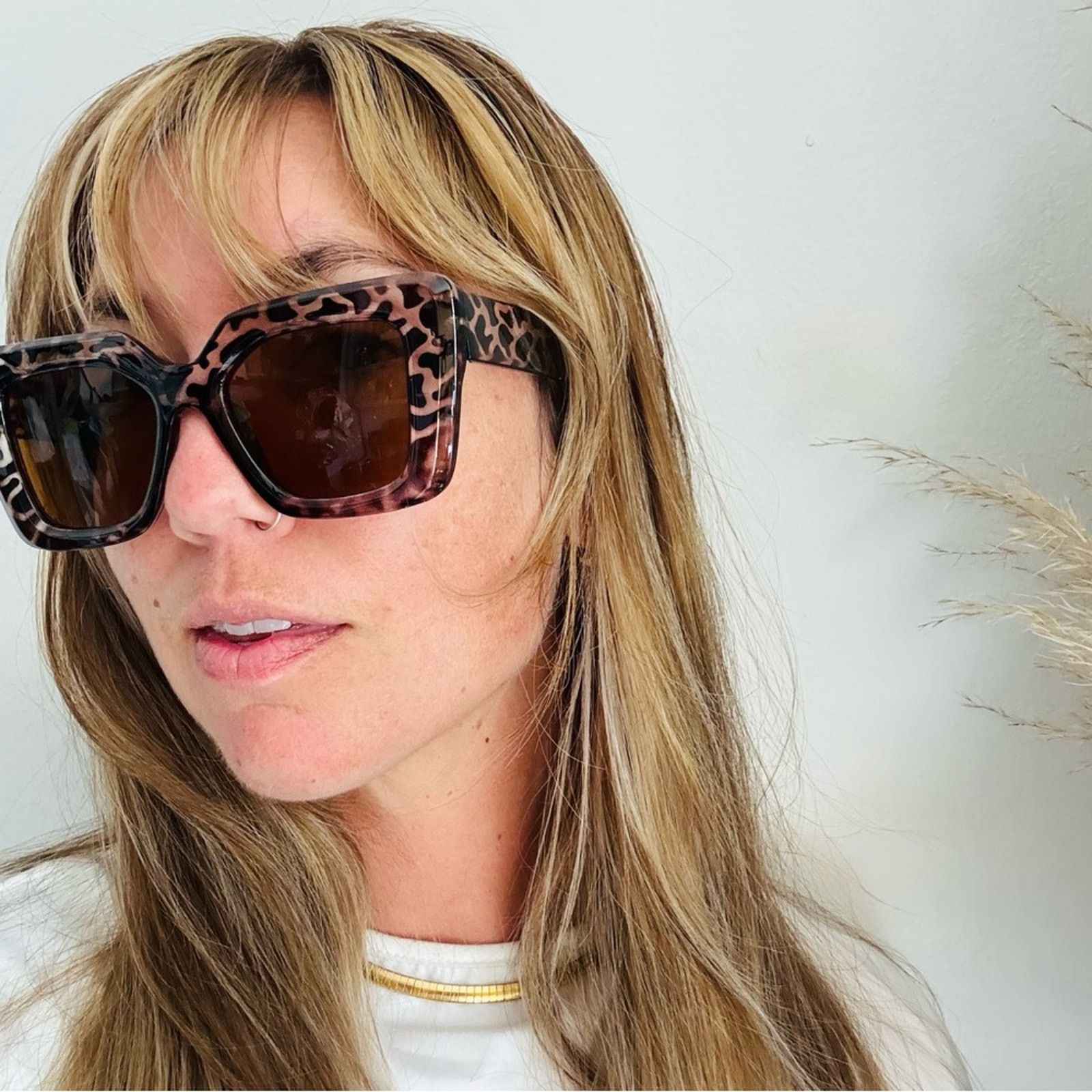 NEW NORDSTROM Black Tan Brown $78 Tortoiseshell Plastic Sunglasses Sunnies Y2K NEW NORDSTROM Tan Brown $78 Tortoiseshell Plastic Sunglasses main image 3
