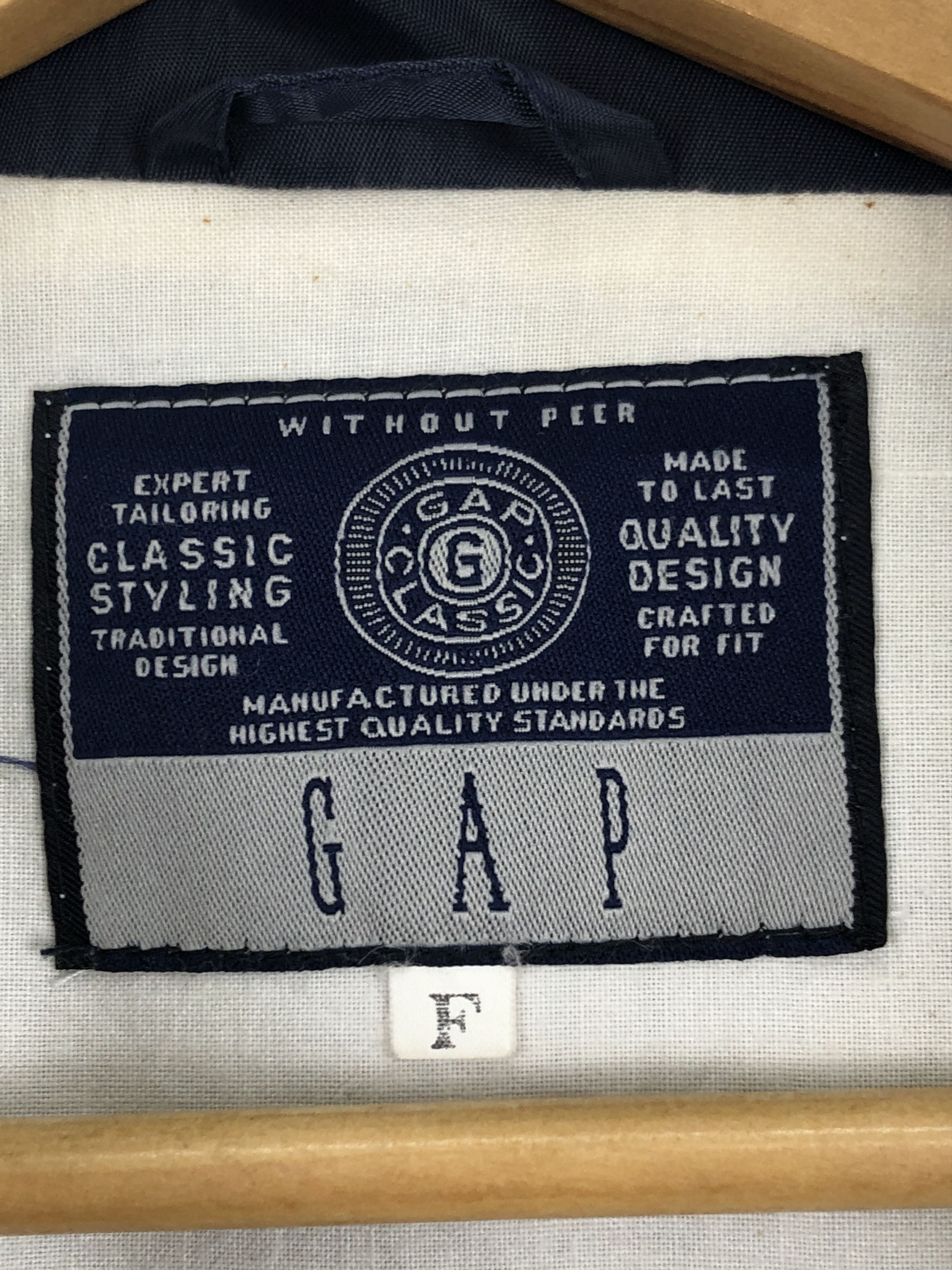 Gap Vintage Gap Embroidered Big Logo Button Up Light Jacket Size US XL / EU 56 / 4 - 5 Thumbnail