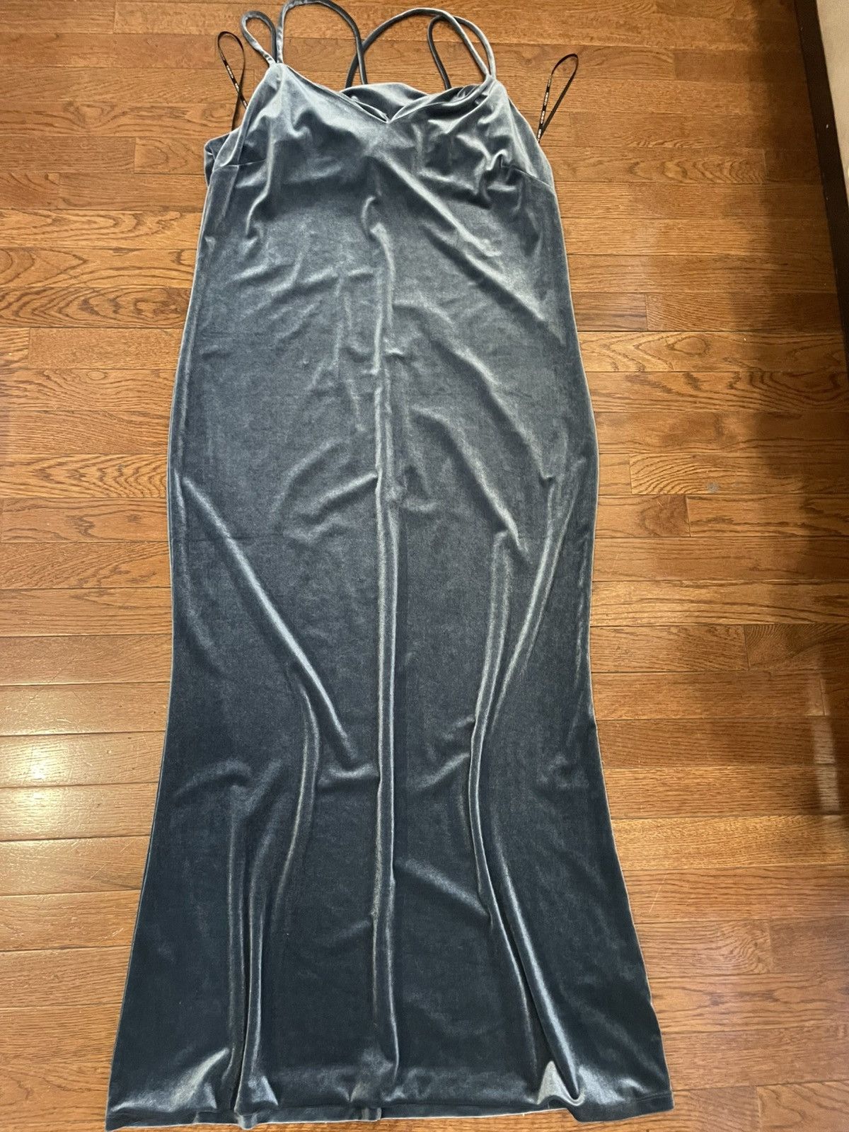 Forever 21 Forever 21 blue velvet maxi dress with cross straps Size XXL / US 16-18 / IT 52-54 - 1 Thumbnail