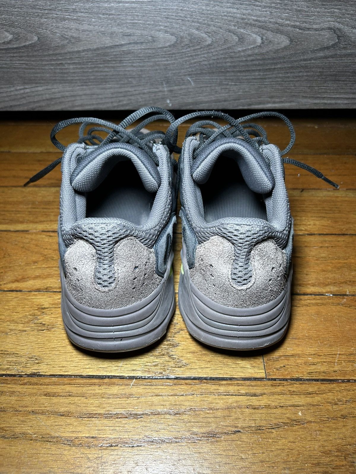 Yeezy Yeezy Boost 700 “Mauve” Size US 10 / EU 43 - 5 Thumbnail