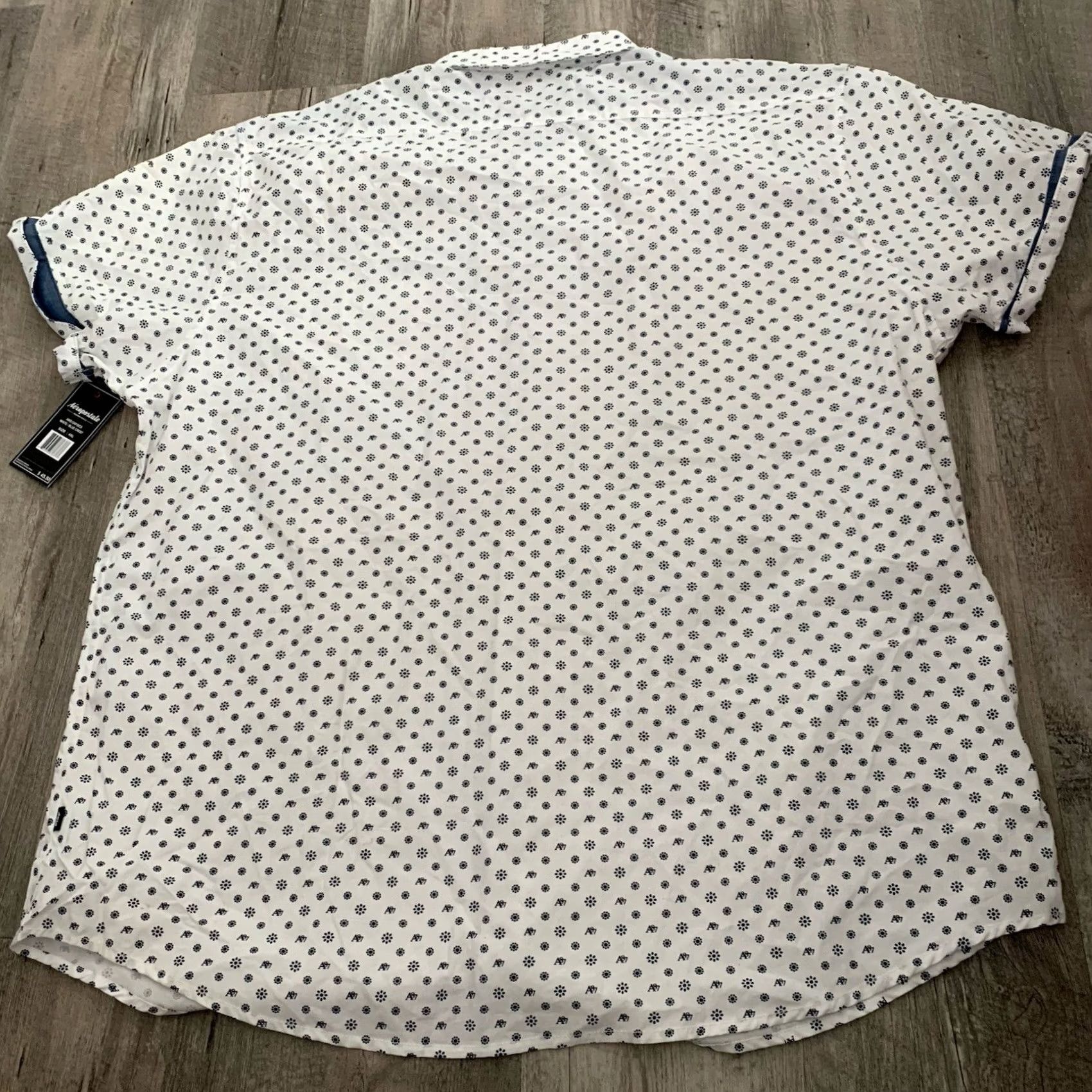 Aeropostale Aeropostale Shirt Mens 4XL White Blue Crest Short Sleeve Button-Up Collared Pocket Geometric Classic Big & Tall Size US XXL / EU 58 / 5 - 5 Thumbnail