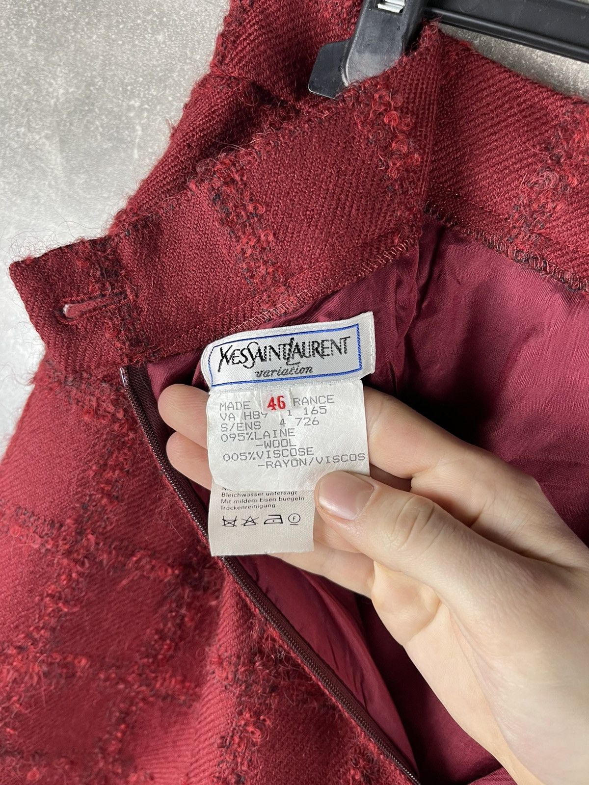 Yves Saint Laurent Yves Saint Laurent Variation 80s Wool Skirt Suit Burgundy Size XL / US 12-14 / IT 48-50 - 16 Thumbnail