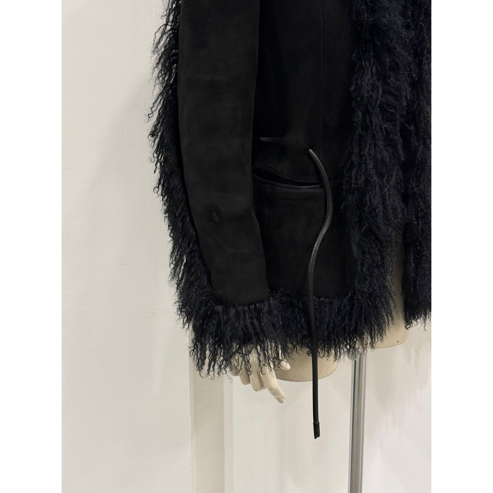 Gucci AW1999 Gucci by Tom Ford Runway mongolian fur leather jacket Size S / US 4 / IT 40 - 5 Thumbnail