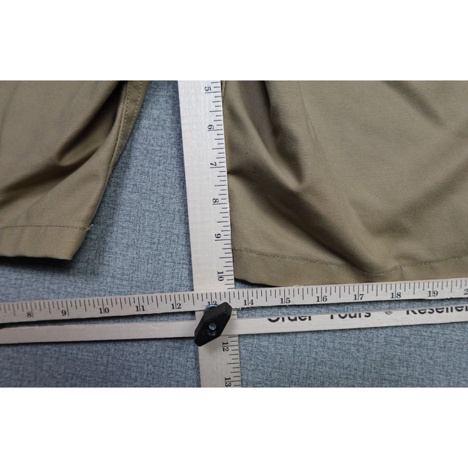 Carhartt Carhartt Shorts Mens 42 Brown Chino Rugged Relaxed Fit 103111-253 Brown Carhartt Shorts Mens 42 Chino Rugged Relaxed Fit 103111-253 Size US 42 / EU 58 - 3 Thumbnail