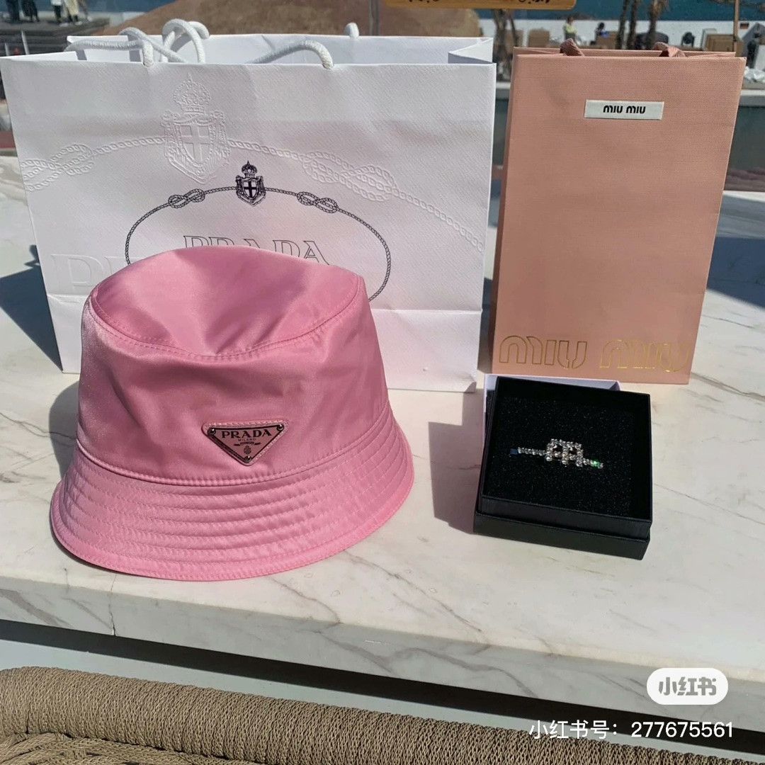 Prada Prada Pink Triangle Logo Bucket Hat Size ONE SIZE - 1 Thumbnail
