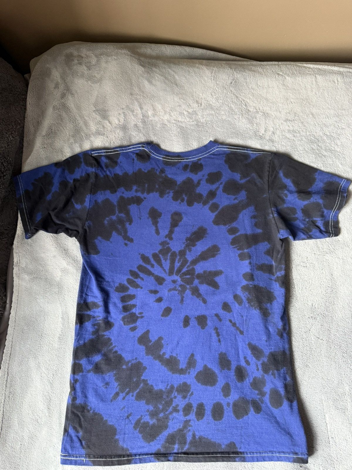Vintage Aaliyah Graphic Tie-dye Tee (Blue) Size US S / EU 44-46 / 1 - 2 Thumbnail