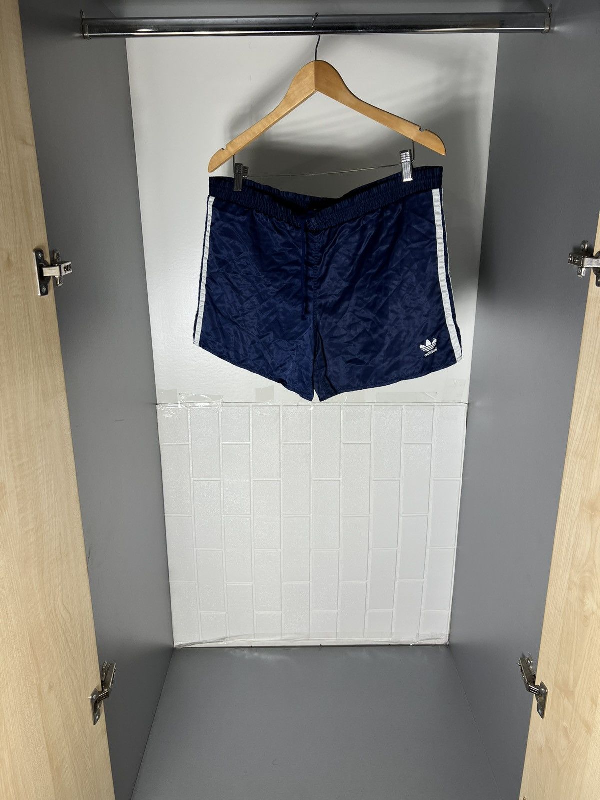Adidas VINTAGE ADIDAS ORIGINAL EQUIPMENT RETRO SOCCER SHORTS 90s Size US S / EU 44-46 / 1 - 5 Thumbnail