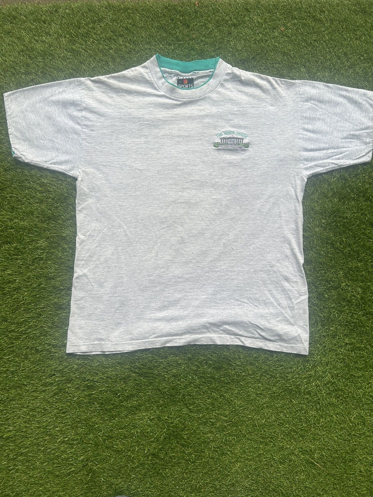 Vintage Vintage 90s Signal Sports “The White House” Embroidered Tee. Size US L / EU 52-54 / 3 - 2 Thumbnail