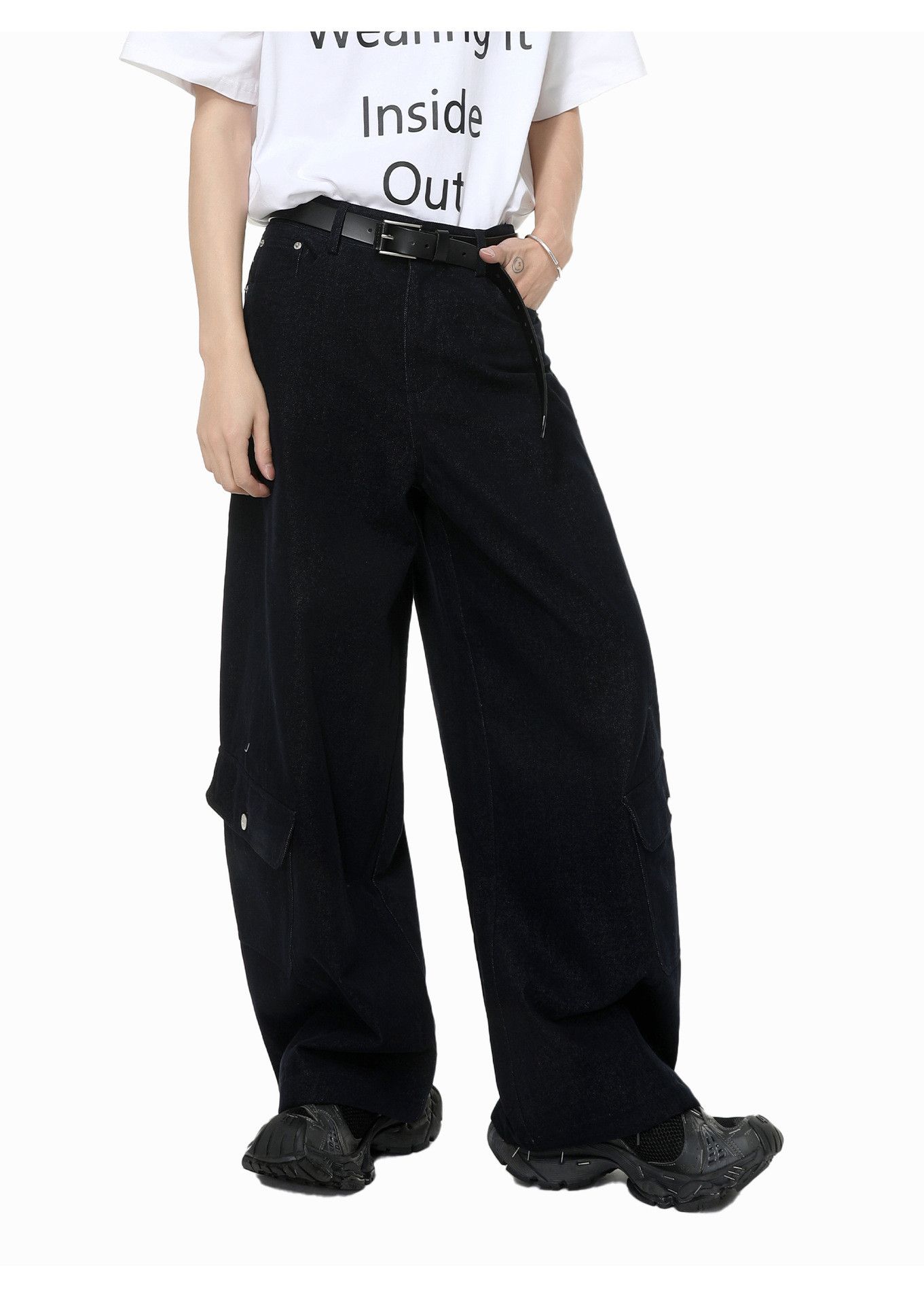 Japanese Brand Men's vibe multi-pocket patchwork curved loose jeans Size US 32 / EU 48 - 1 Thumbnail