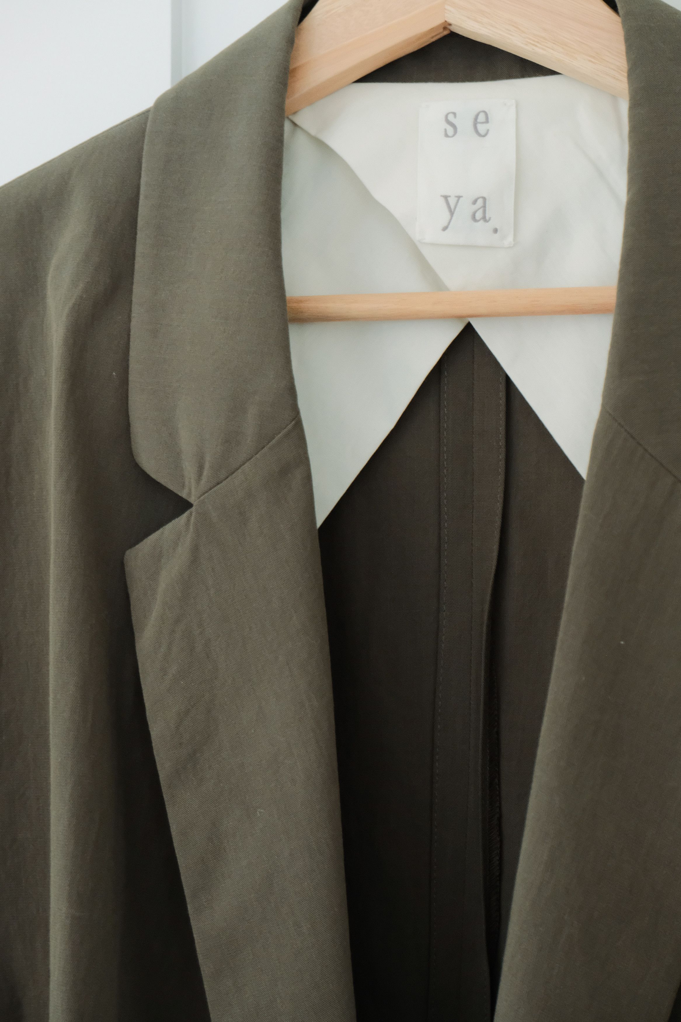 Seya Seya Japanese loose-fitting double-breasted suit Size 38R - 5 Thumbnail