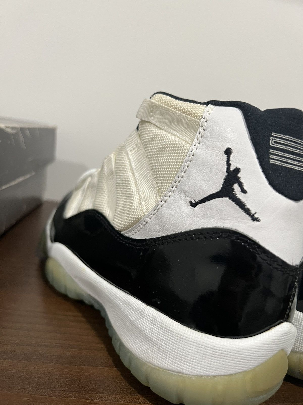 Jordan Brand Air Jordan 11 concord OG 1995 sz 8 Size US 8 / EU 41 - 13 Thumbnail