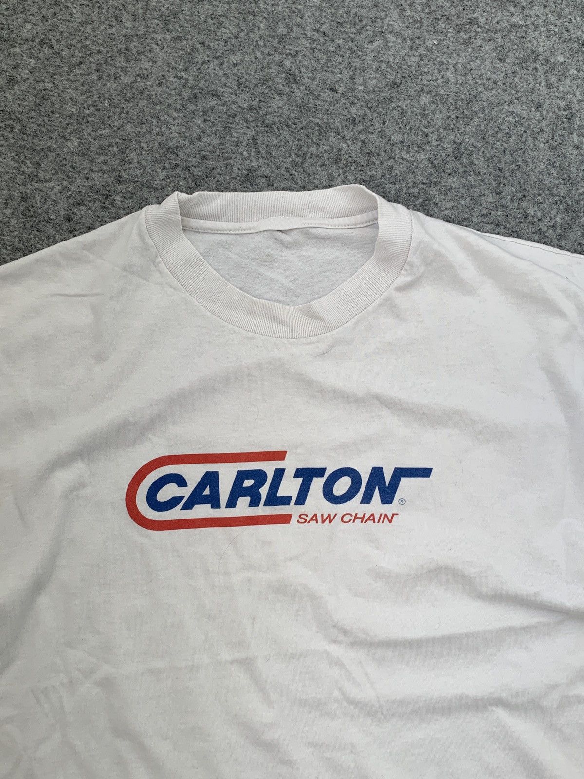 Other Y2K Carlton Saw Chain White t shirt euc Size US L / EU 52-54 / 3 - 2 Thumbnail