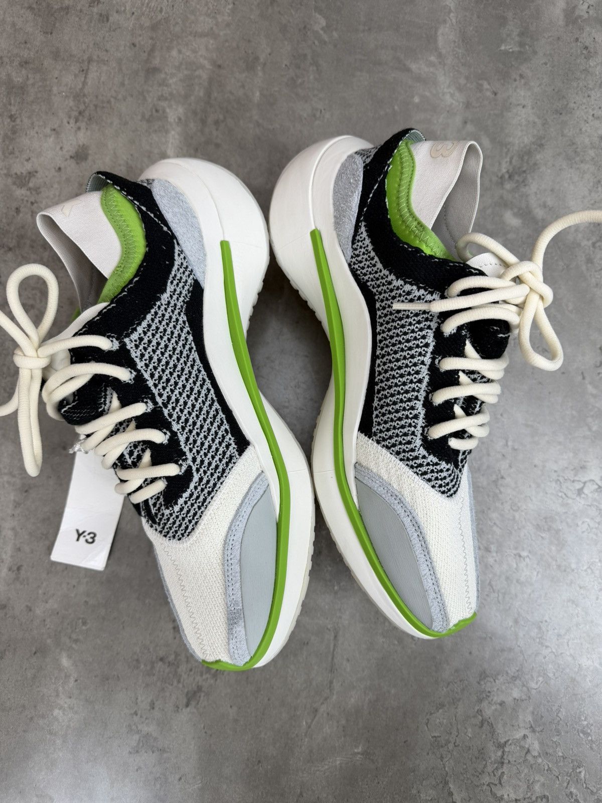 Y-3 Adidas Y-3 Yohji Yamamoto Qisan Knit White/Black Size 10.5 Size US 10.5 / EU 43-44 - 9 Thumbnail