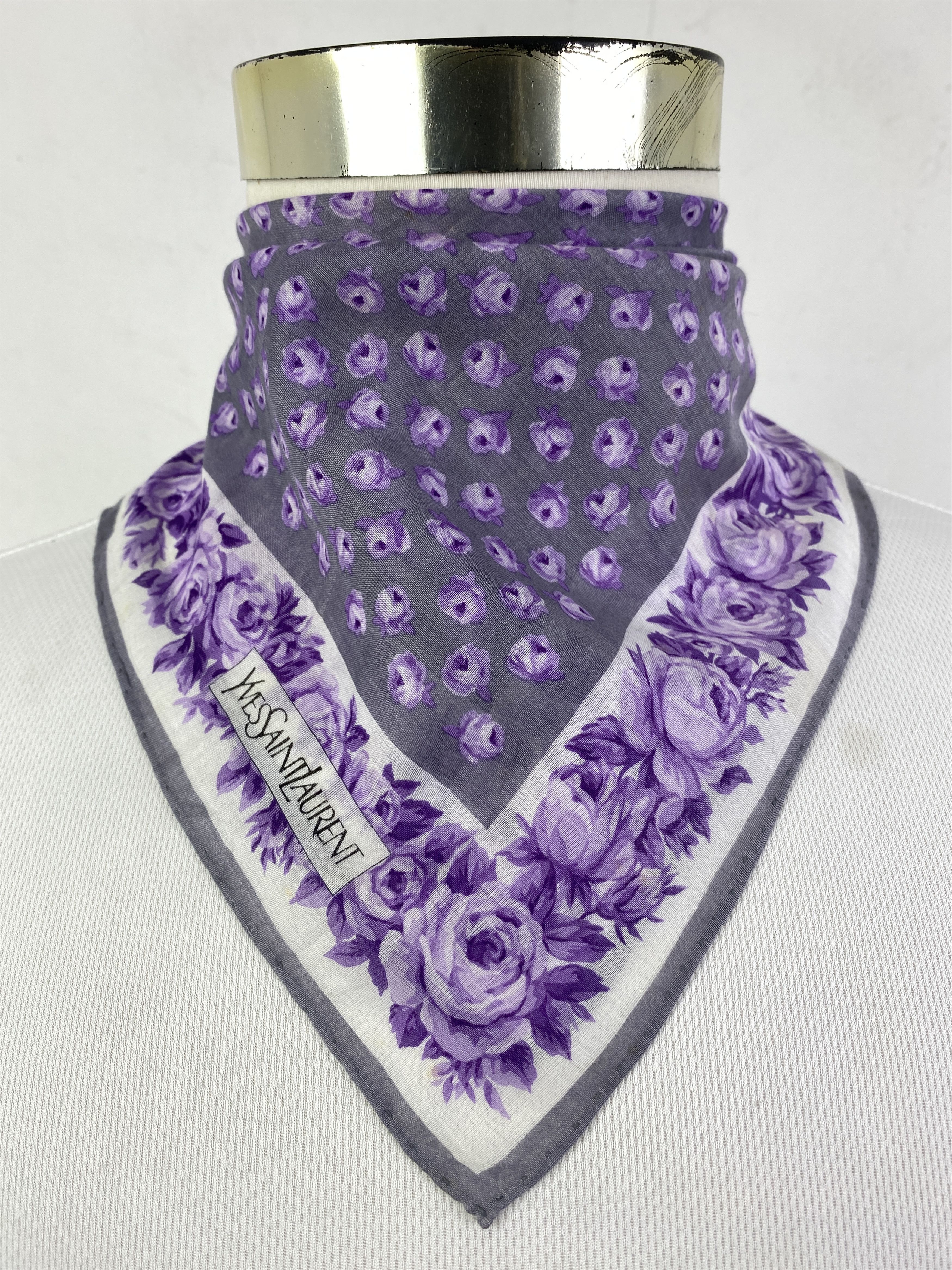 Yves Saint Laurent Yves Saint Laurent Handkerchief / Neckerchief HKC0800 Size ONE SIZE - 1 Thumbnail