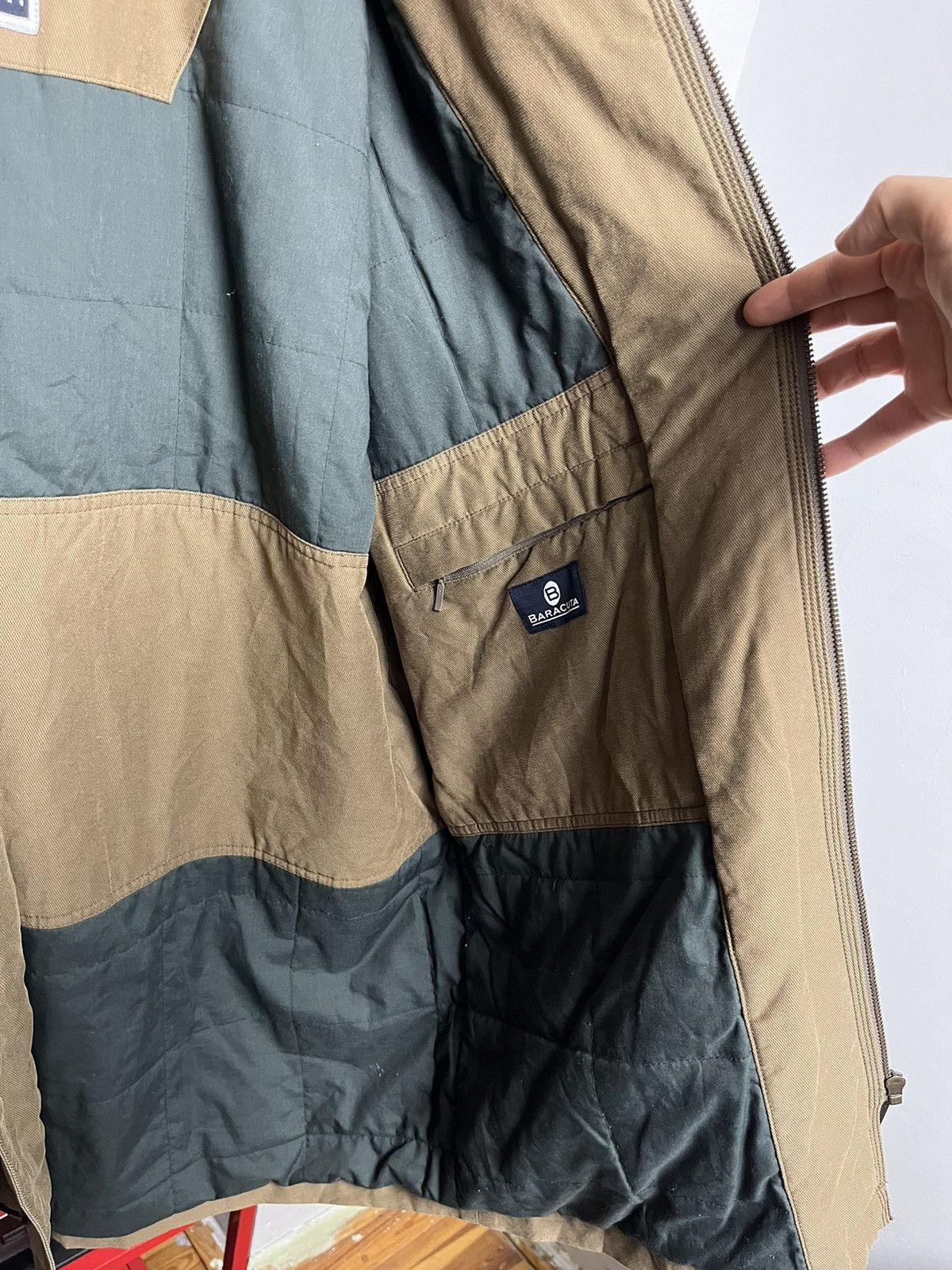 Baracuta × Vintage Vintage 00s Baracuta heavy insulated leather collar coat Size US L / EU 52-54 / 3 - 23 Thumbnail