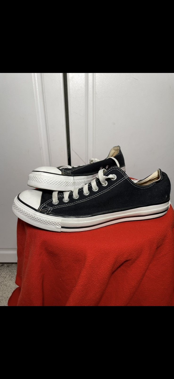 Converse Classic Chuck Taylor Size US 10 / EU 43 - 1 Thumbnail